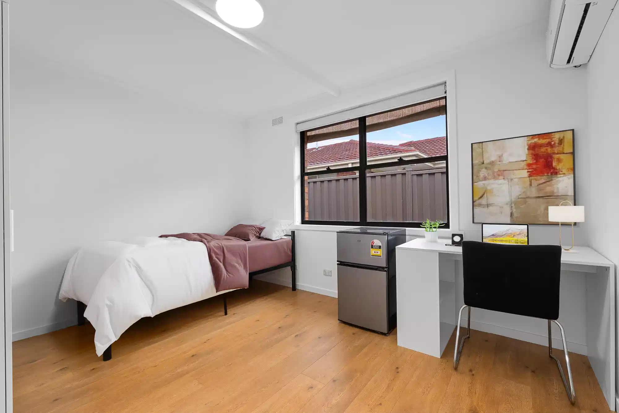Single Room - Bedroom