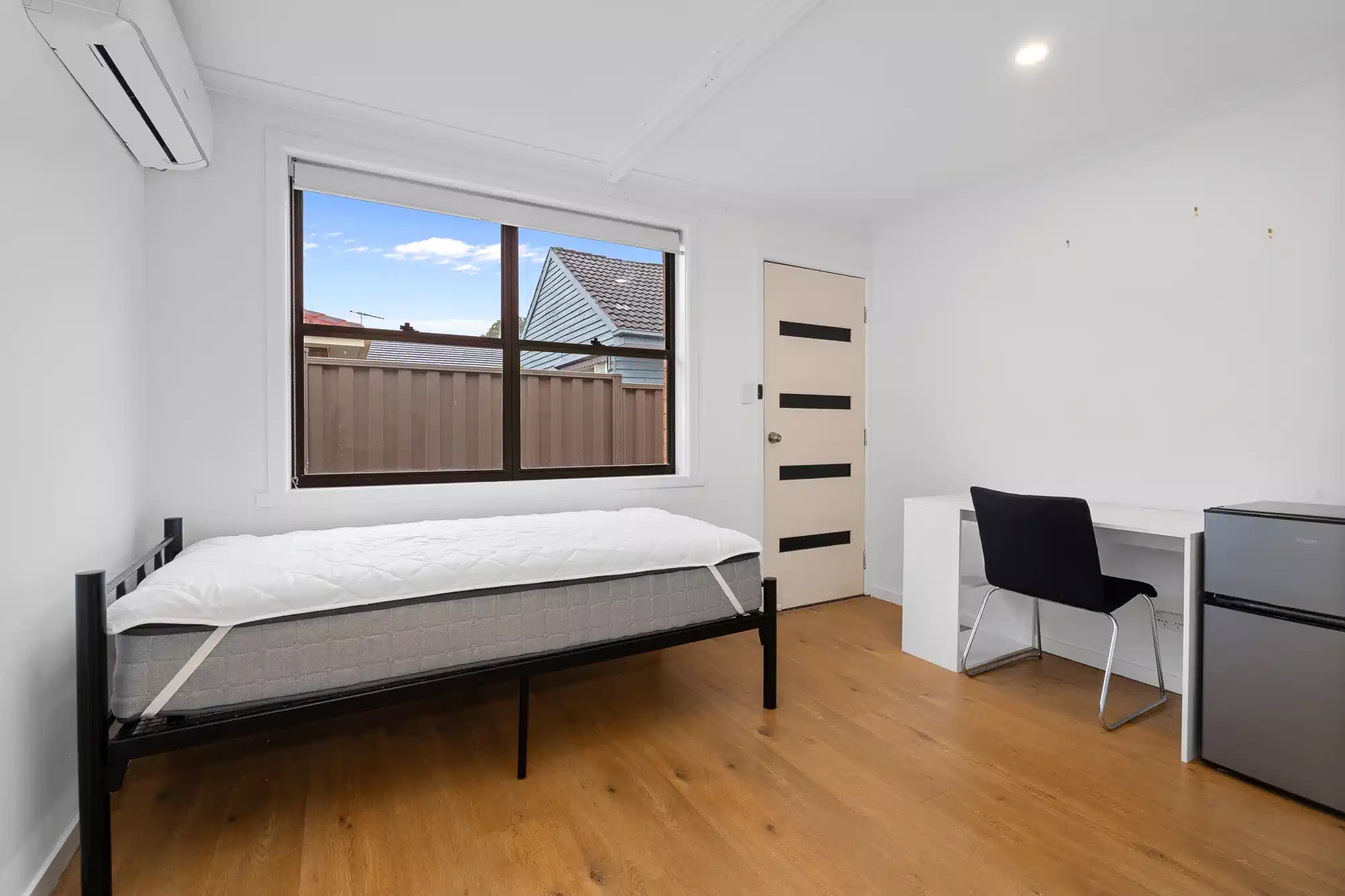 Single Room - Bedroom