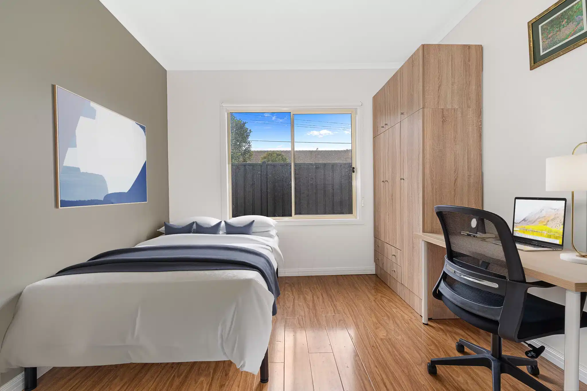 Single Room - Bedroom