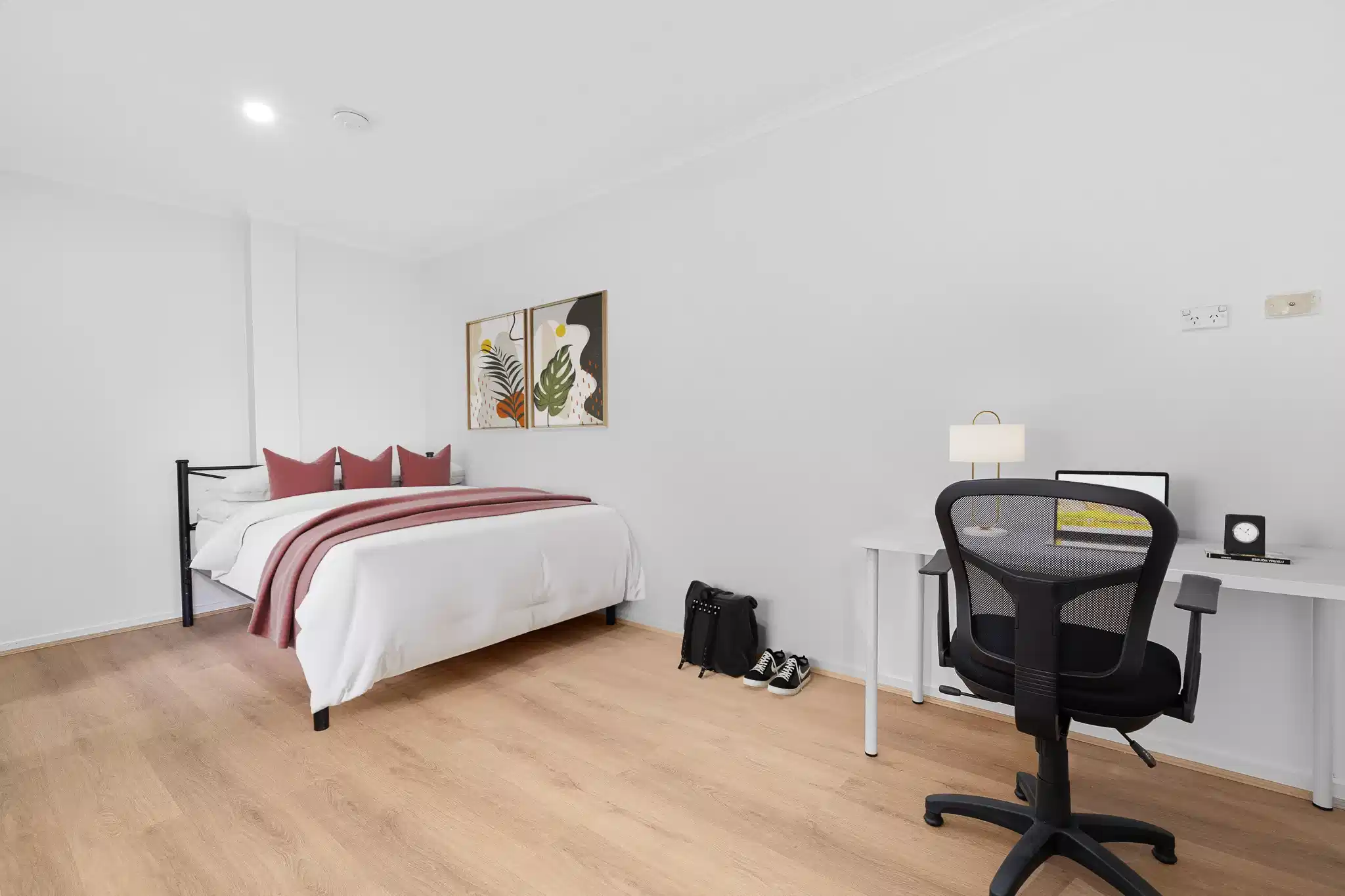 Private Studio - Bedroom