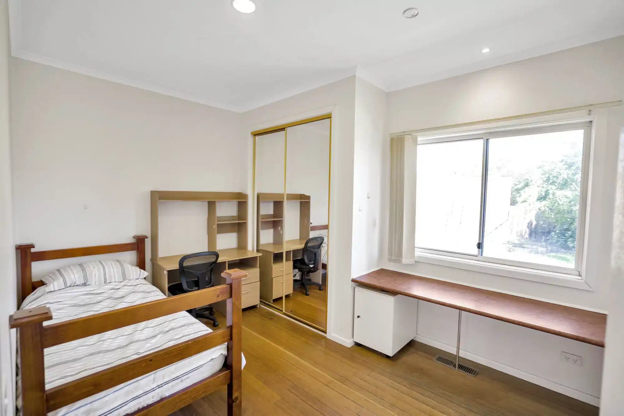 Single Room - Bedroom