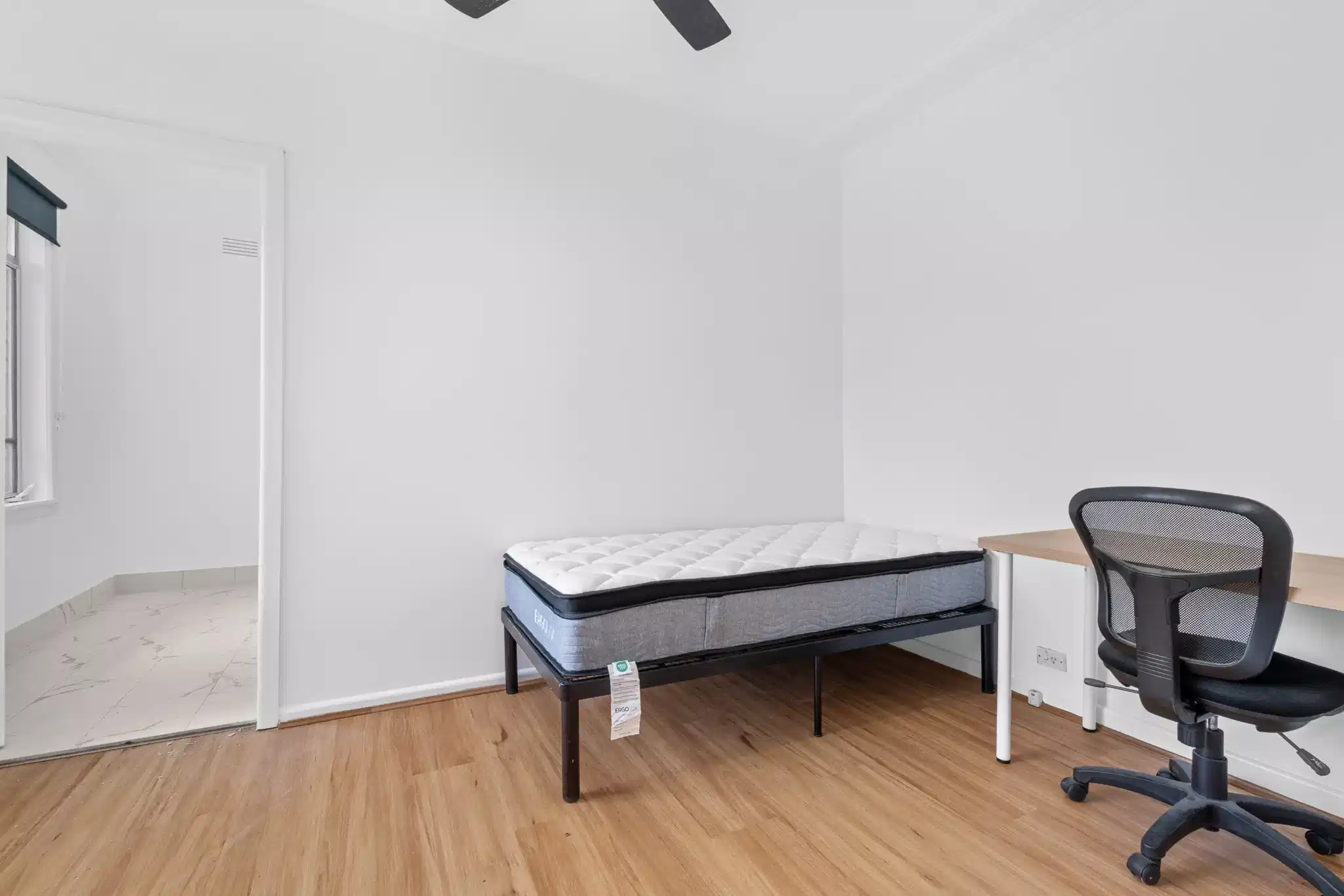 Single Room Ensuite - Bedroom