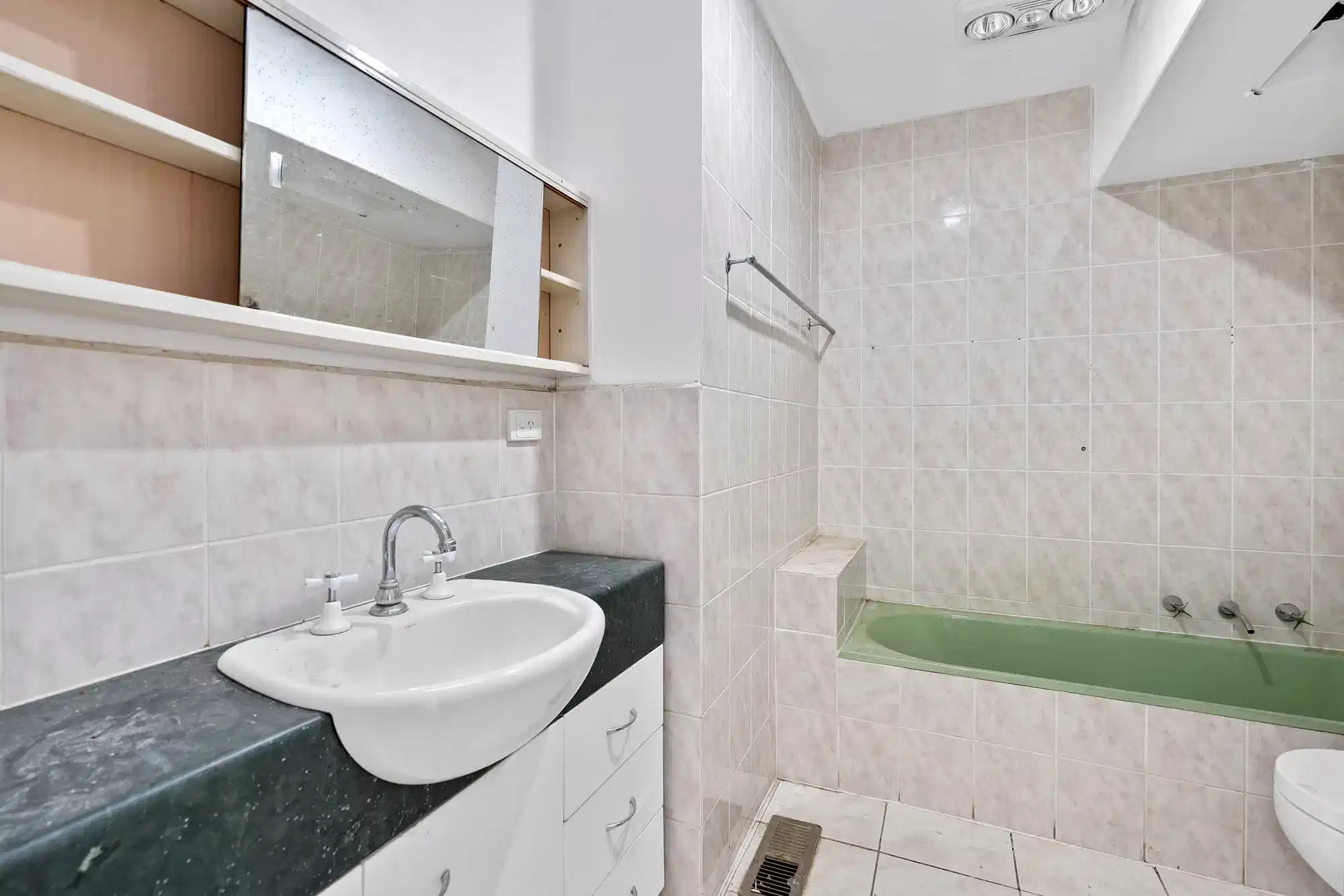 Double Room - Bathroom