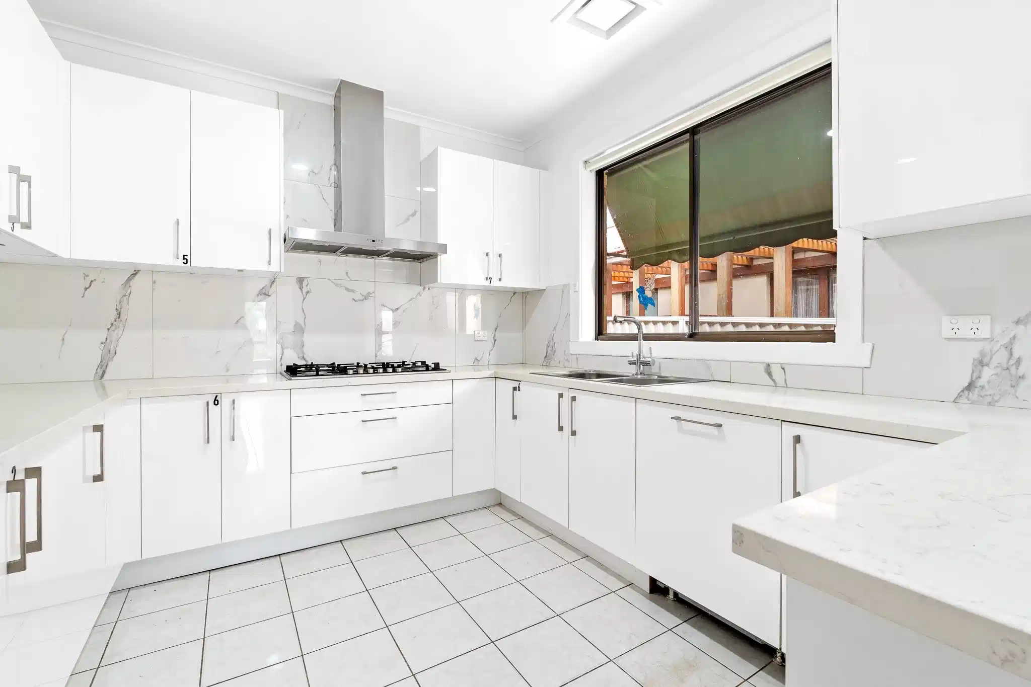 Single Room Ensuite - Kitchen