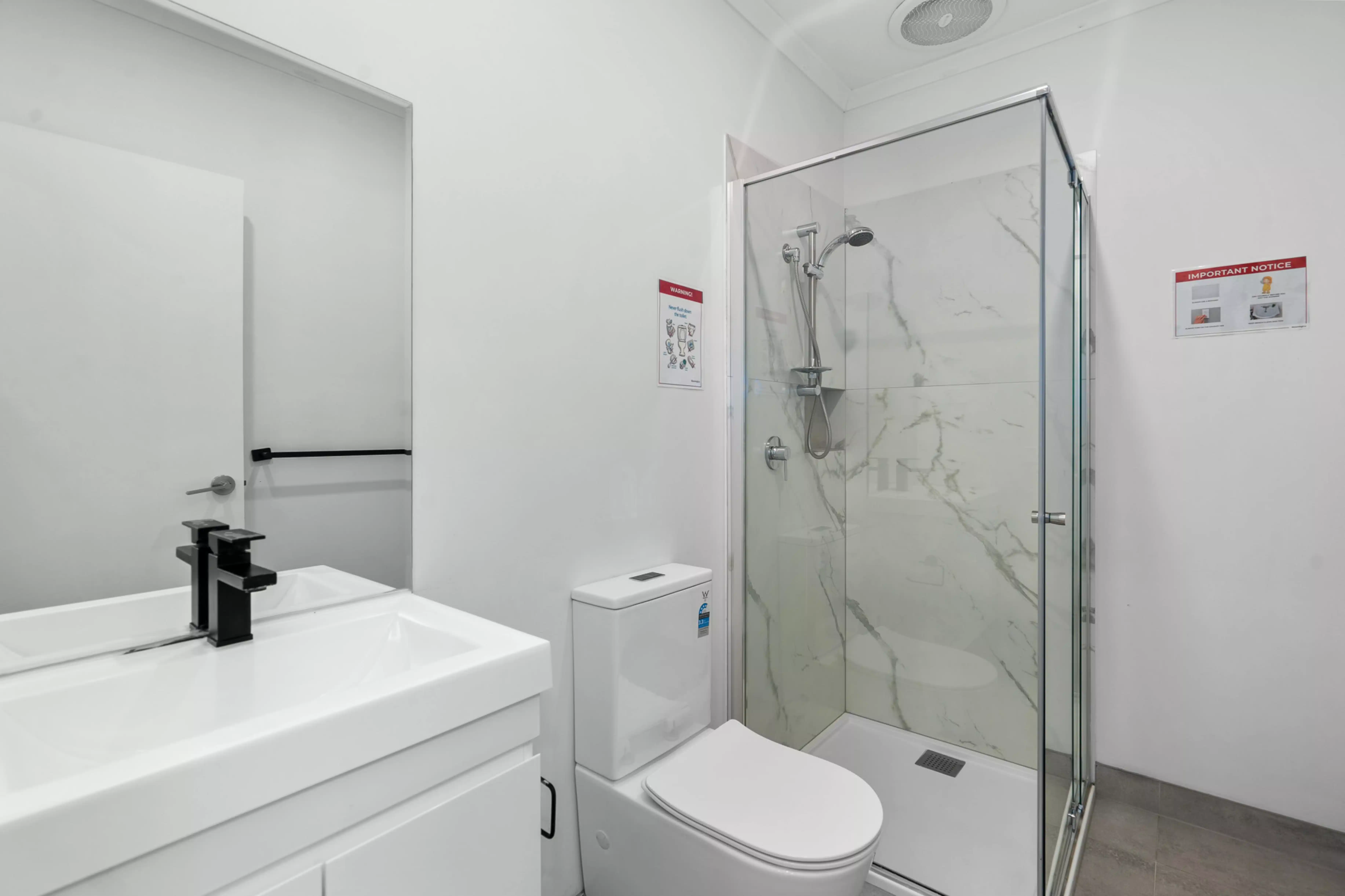 Single Room Ensuite - Bathroom