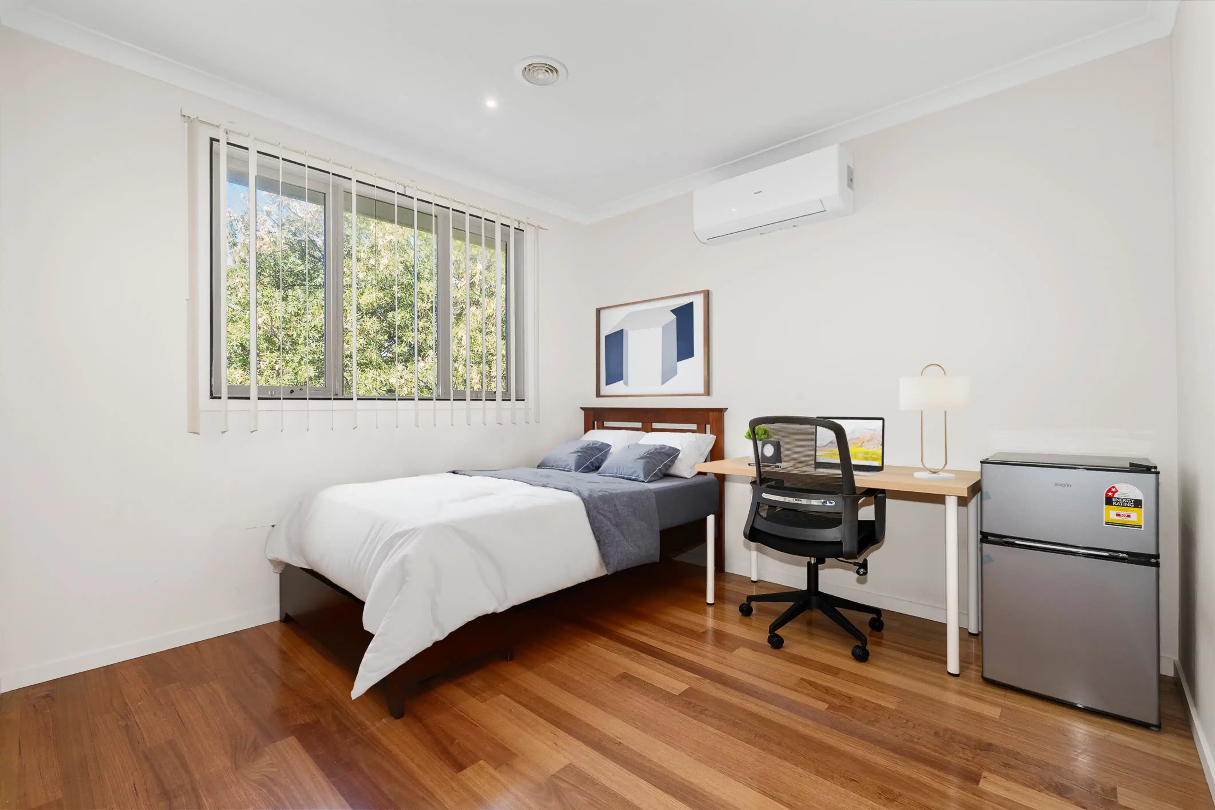 Studio Double - Bedroom