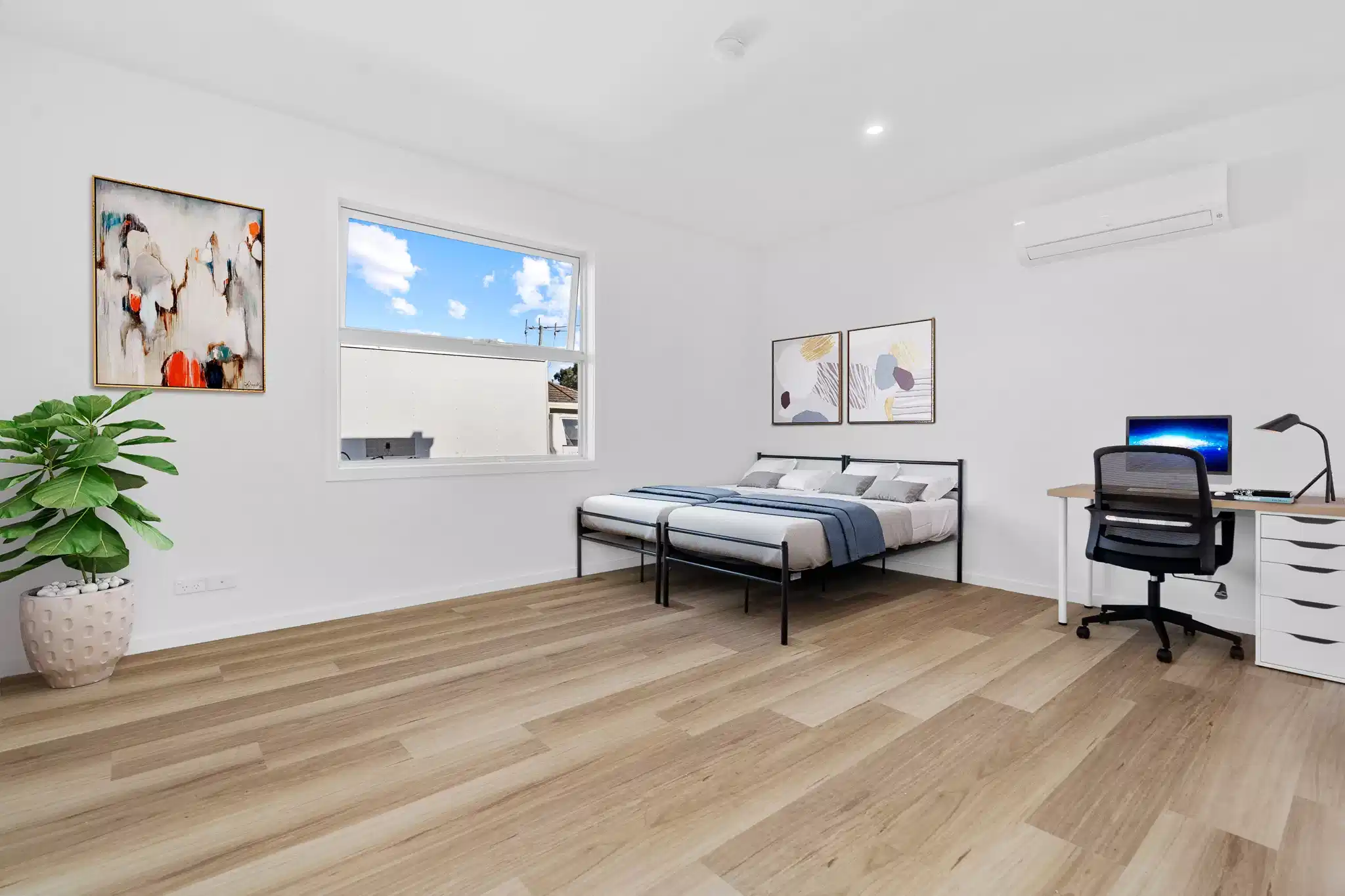 Twin Room Ensuite - Bedroom