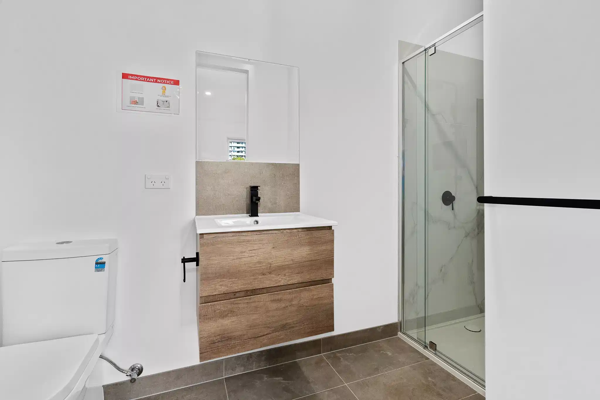 Twin Room Ensuite - Bathroom