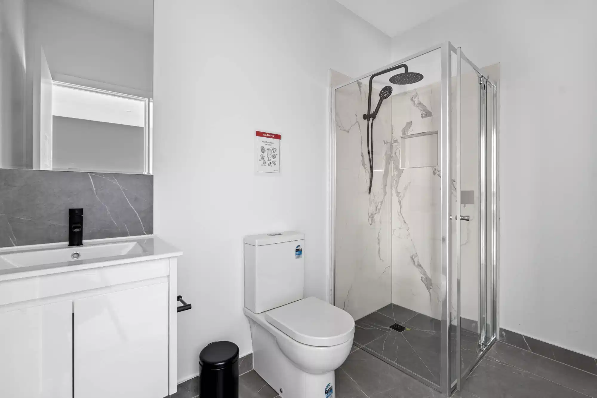 Twin Room Ensuite - Bathroom