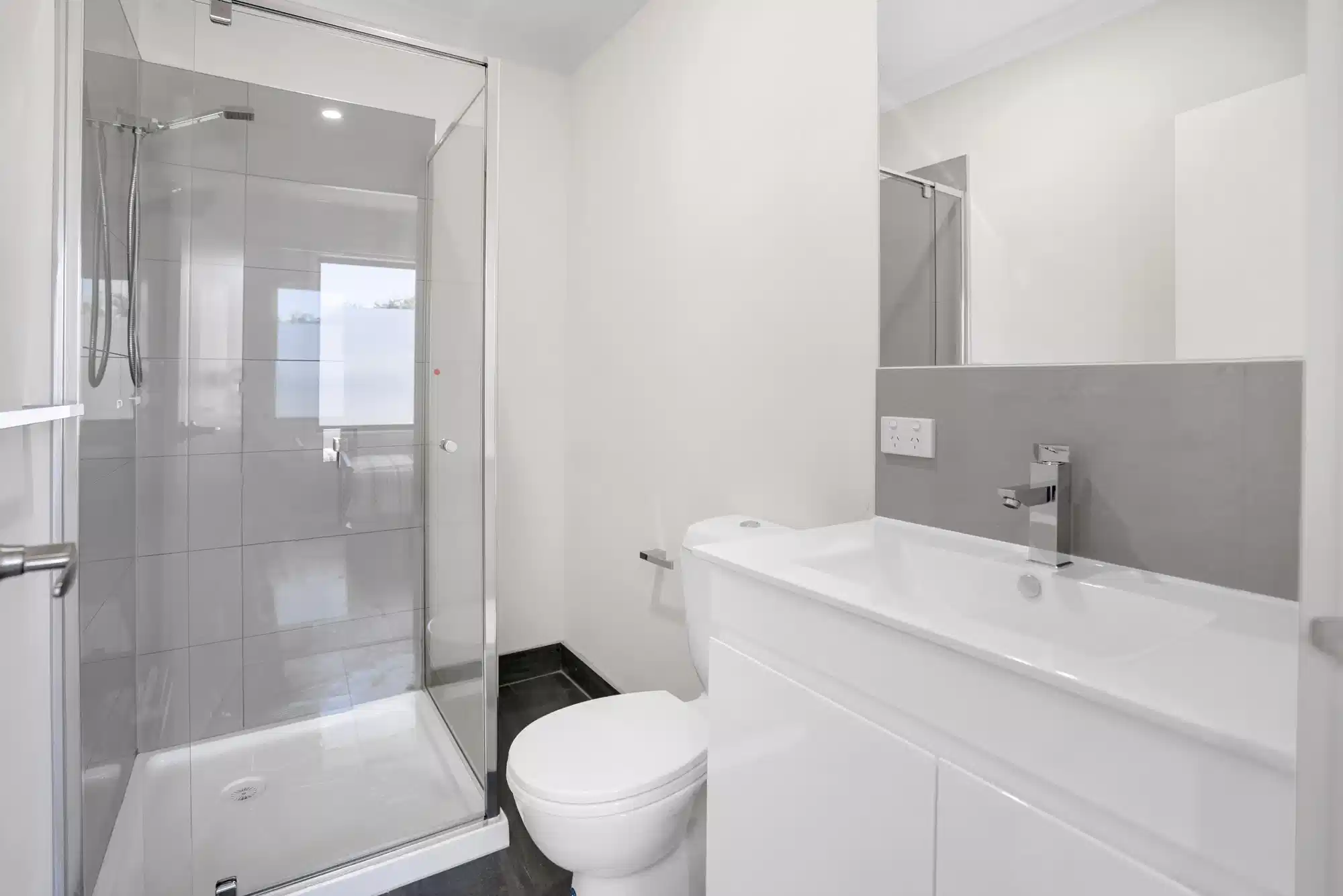 Single Room Ensuite - Bathroom