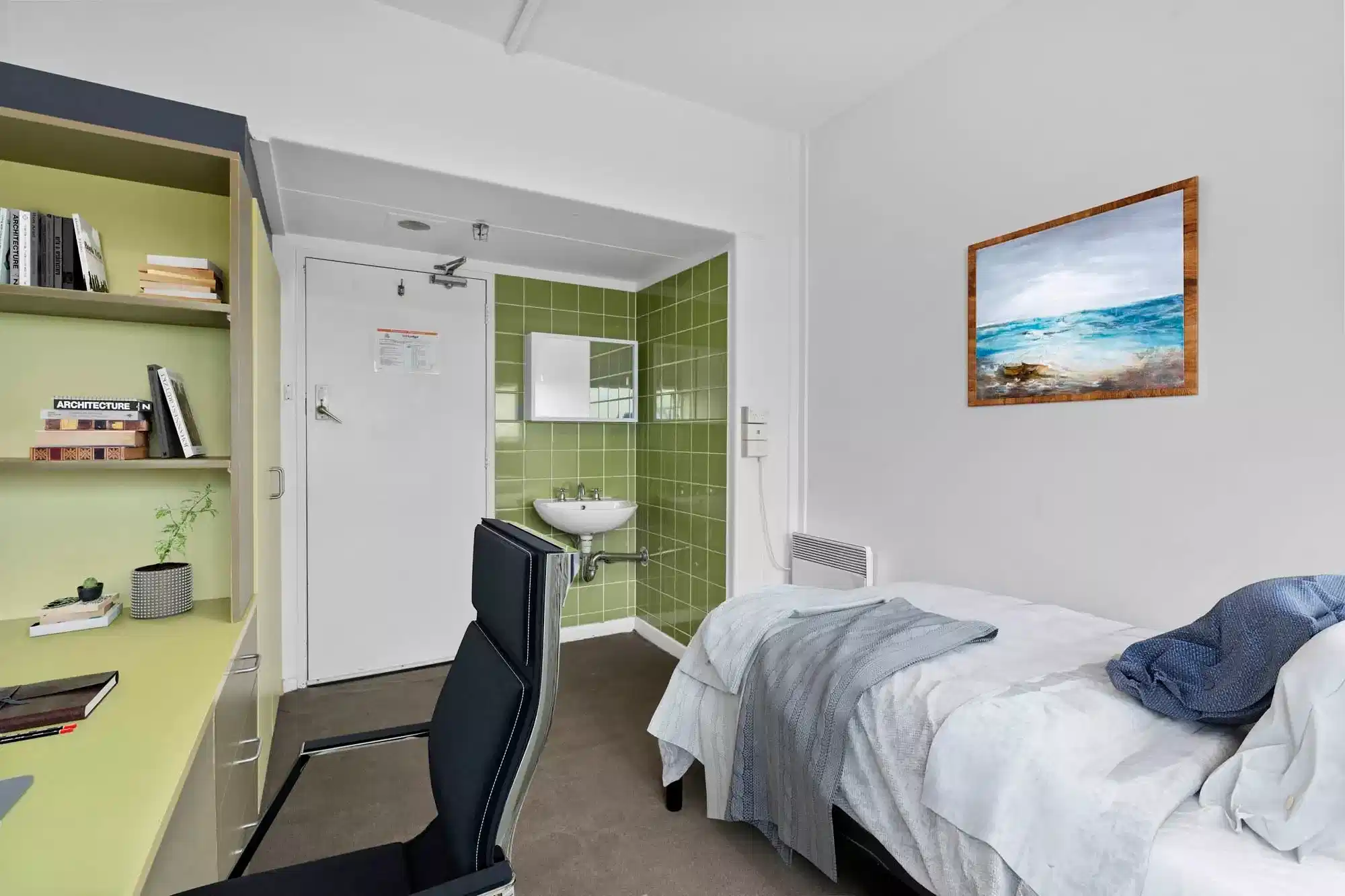 Studio Single - Bedroom
