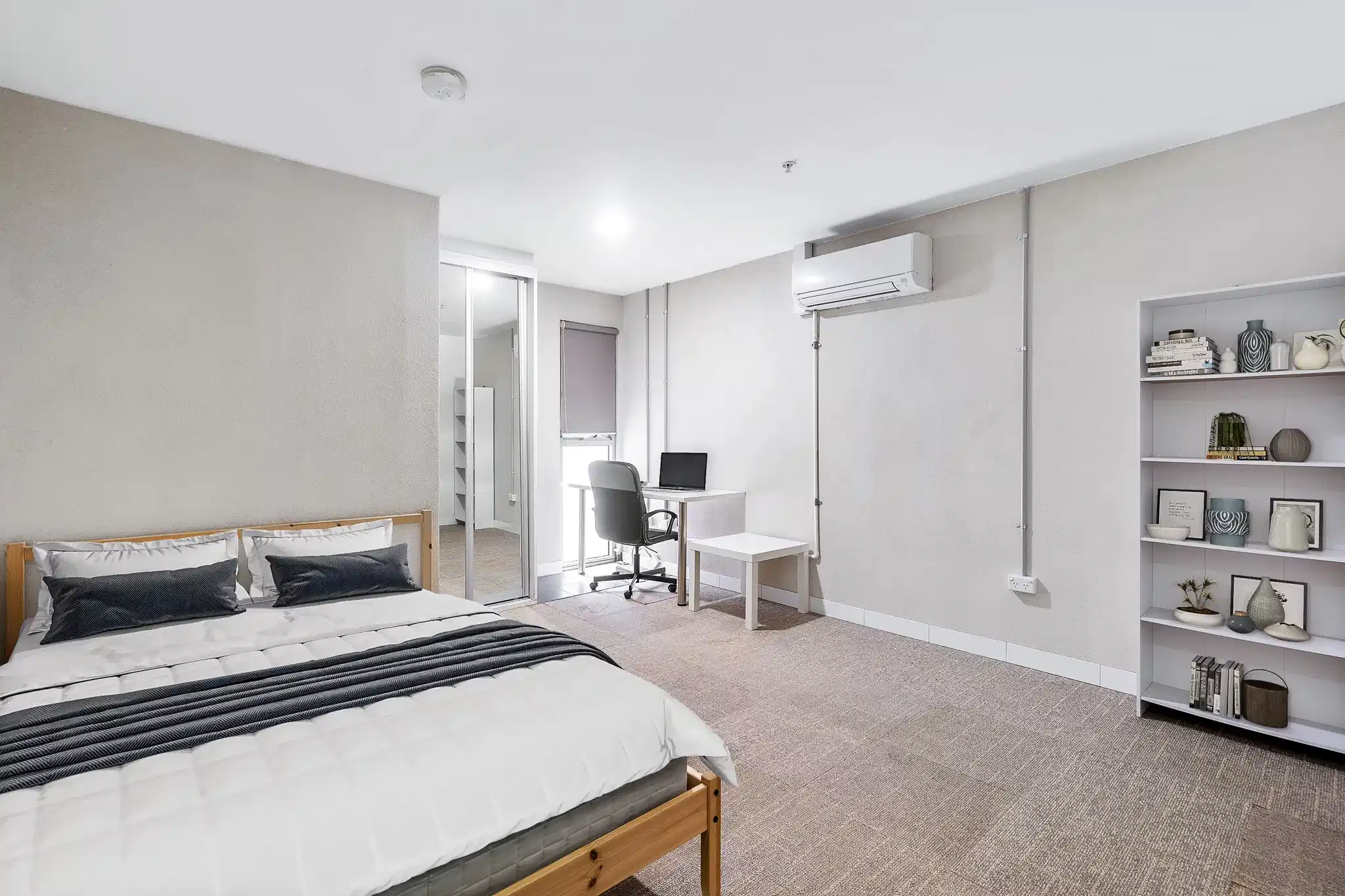 Large Ensuite - Bedroom