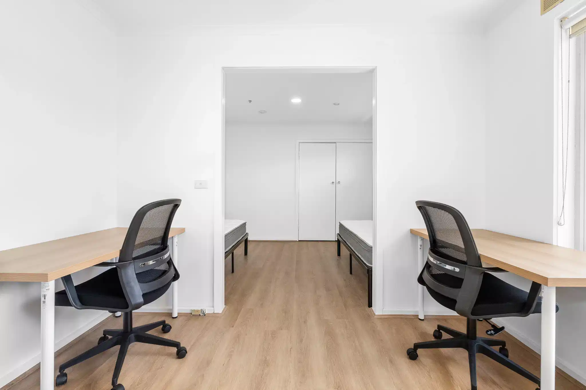 Twin Room with Kitchen & Bathroom - Amenities