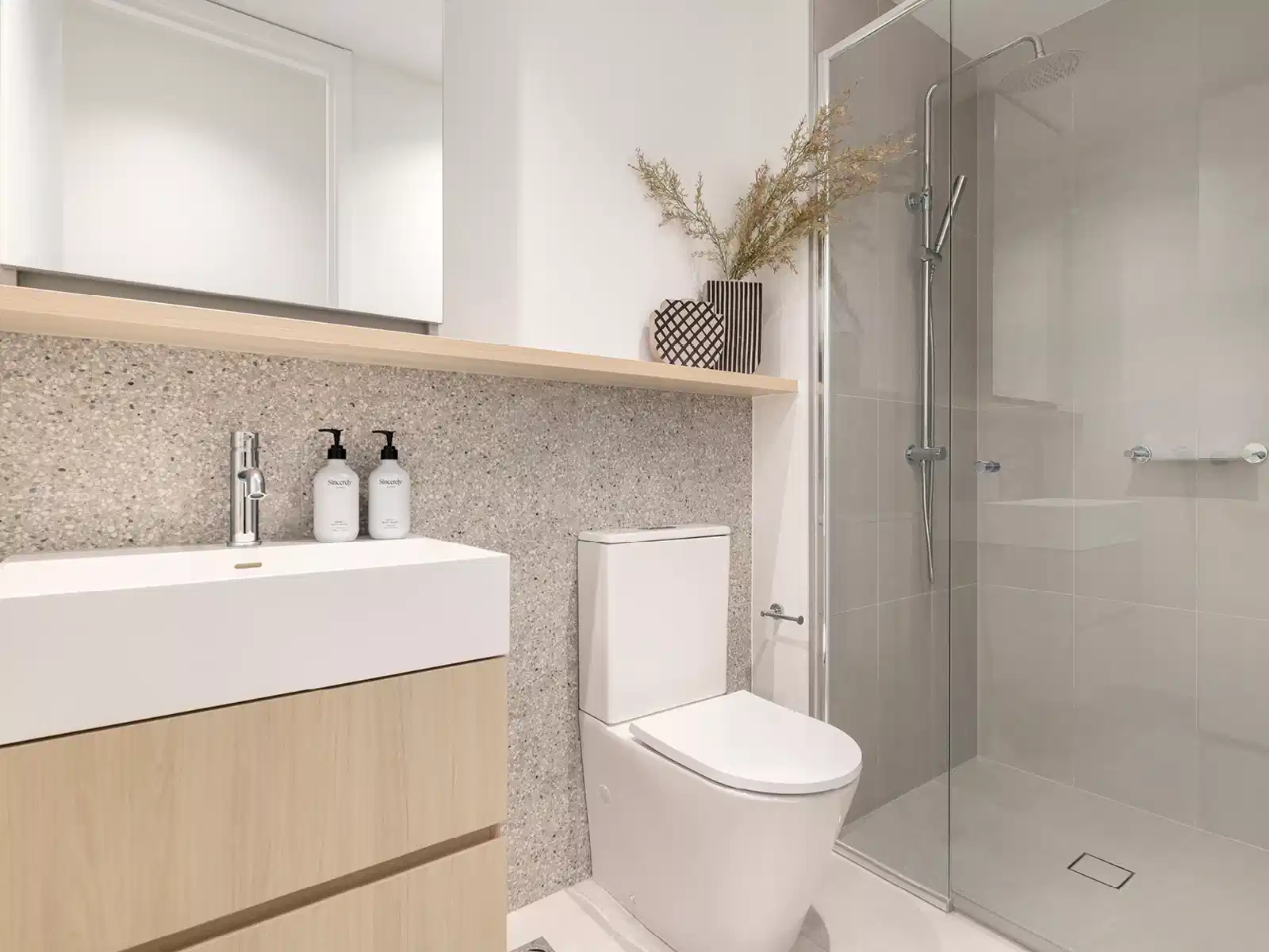 2 Bed 1 Bath - Bathroom