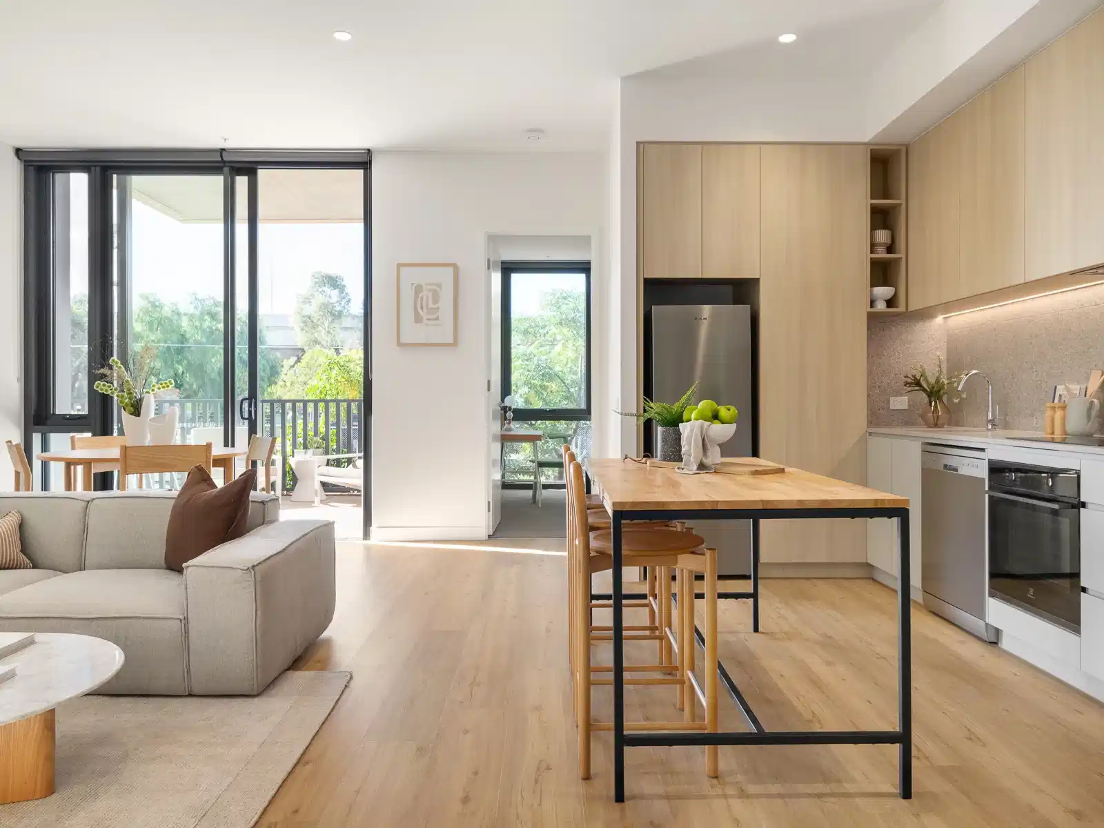 2 Bed 1 Bath - Kitchen