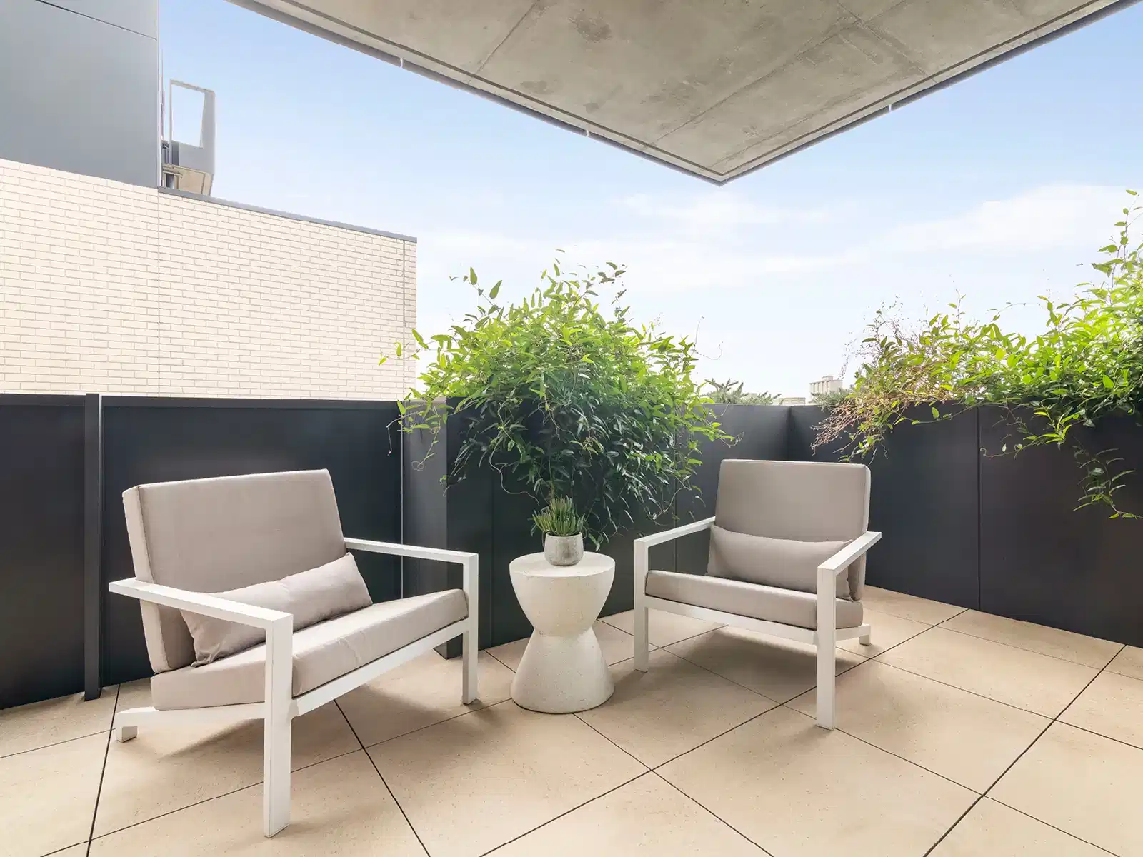 3 Bed 2 Bath - Exterior