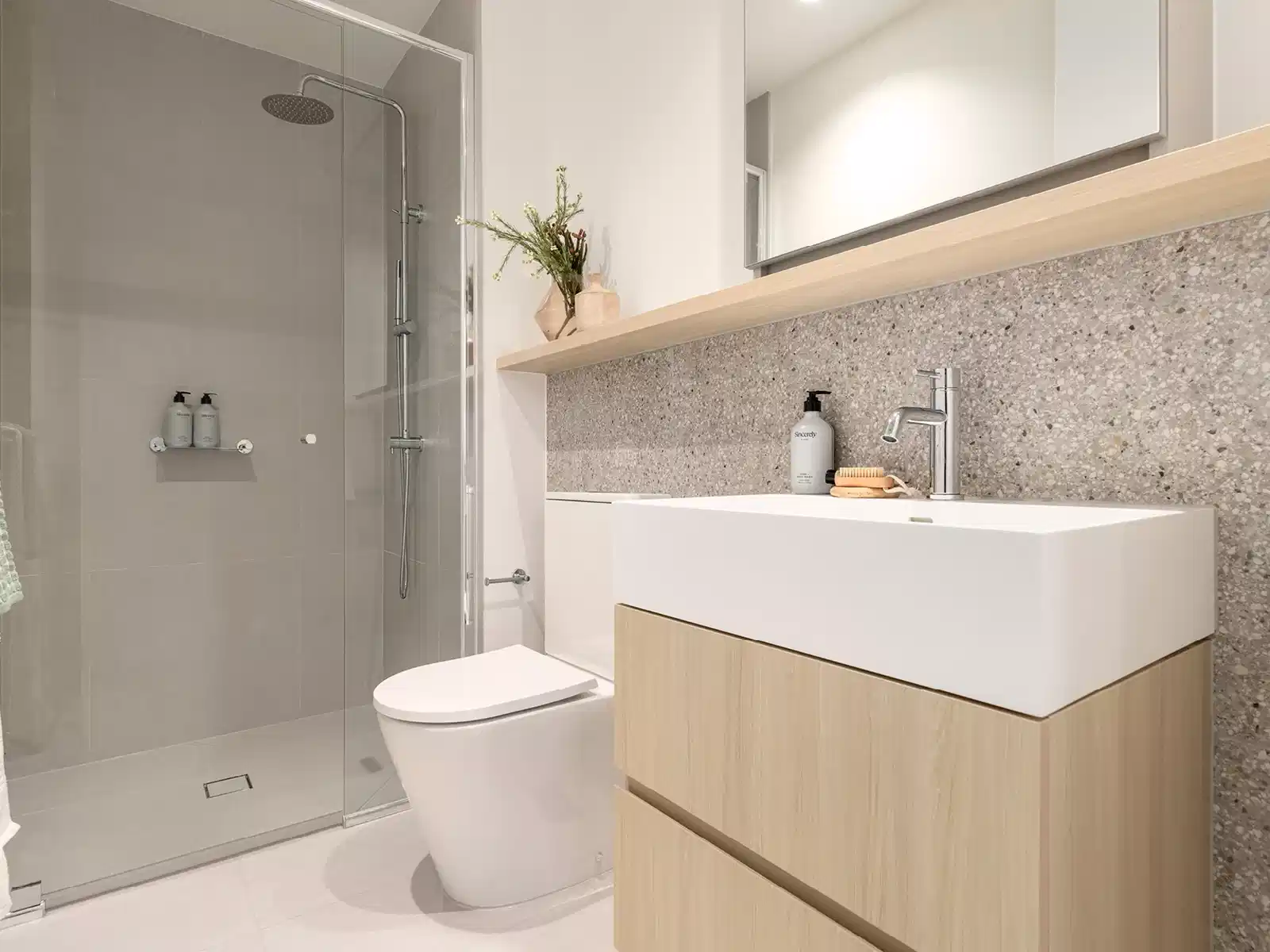 2 Bed 1 Bath - Bathroom