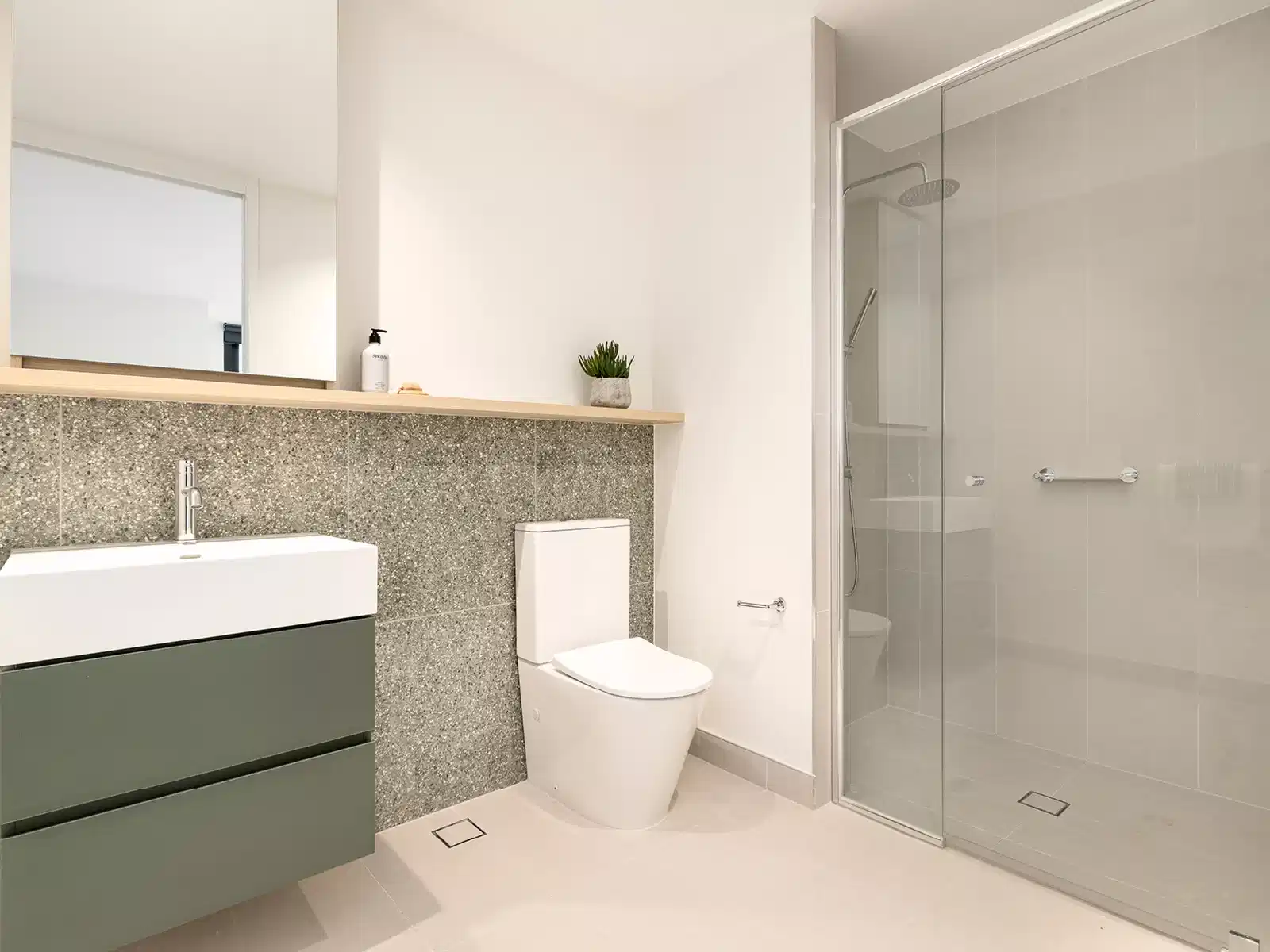3 Bed 2 Bath - Bathroom