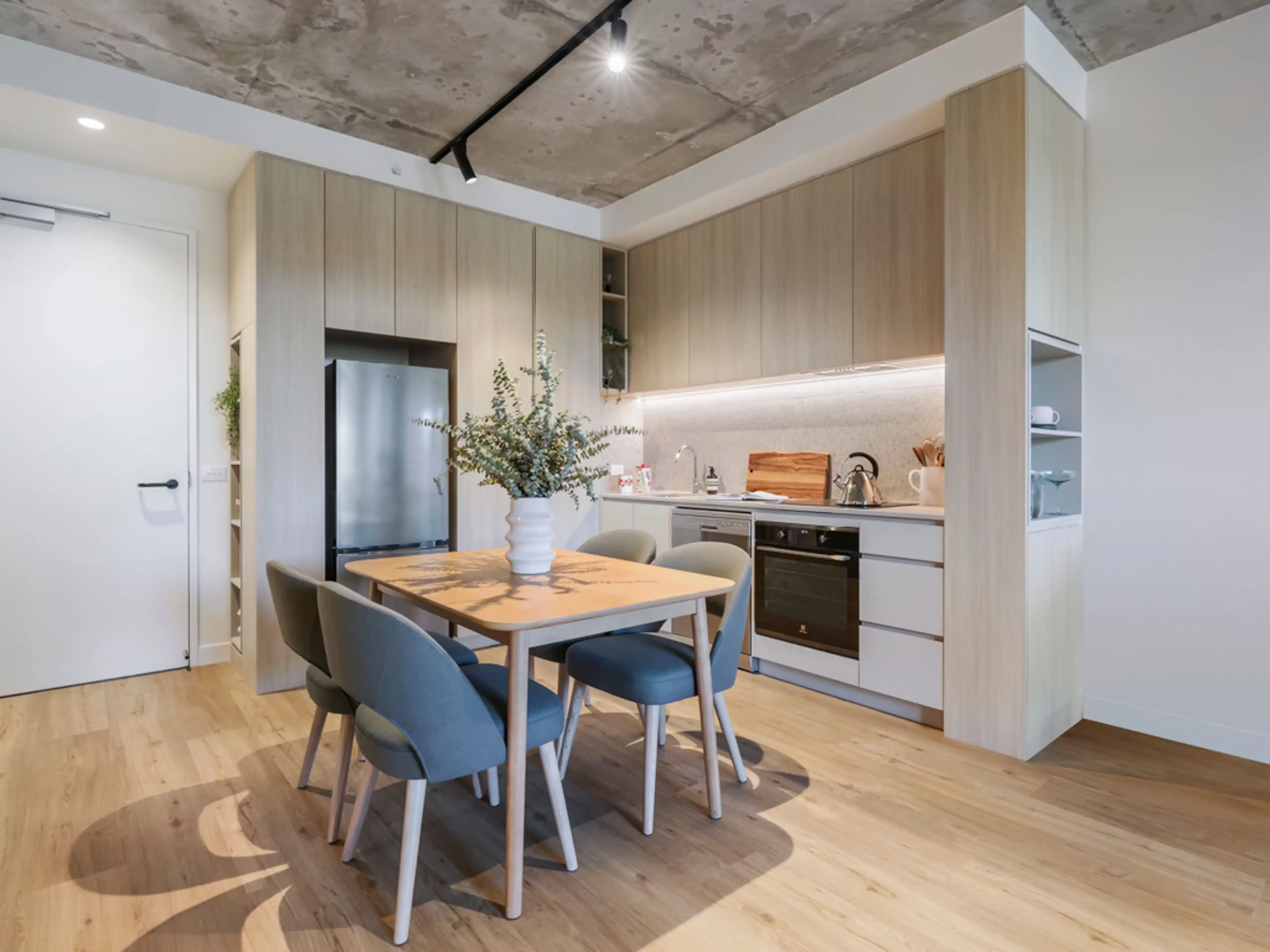 2 Bed 1 Bath - Common Area