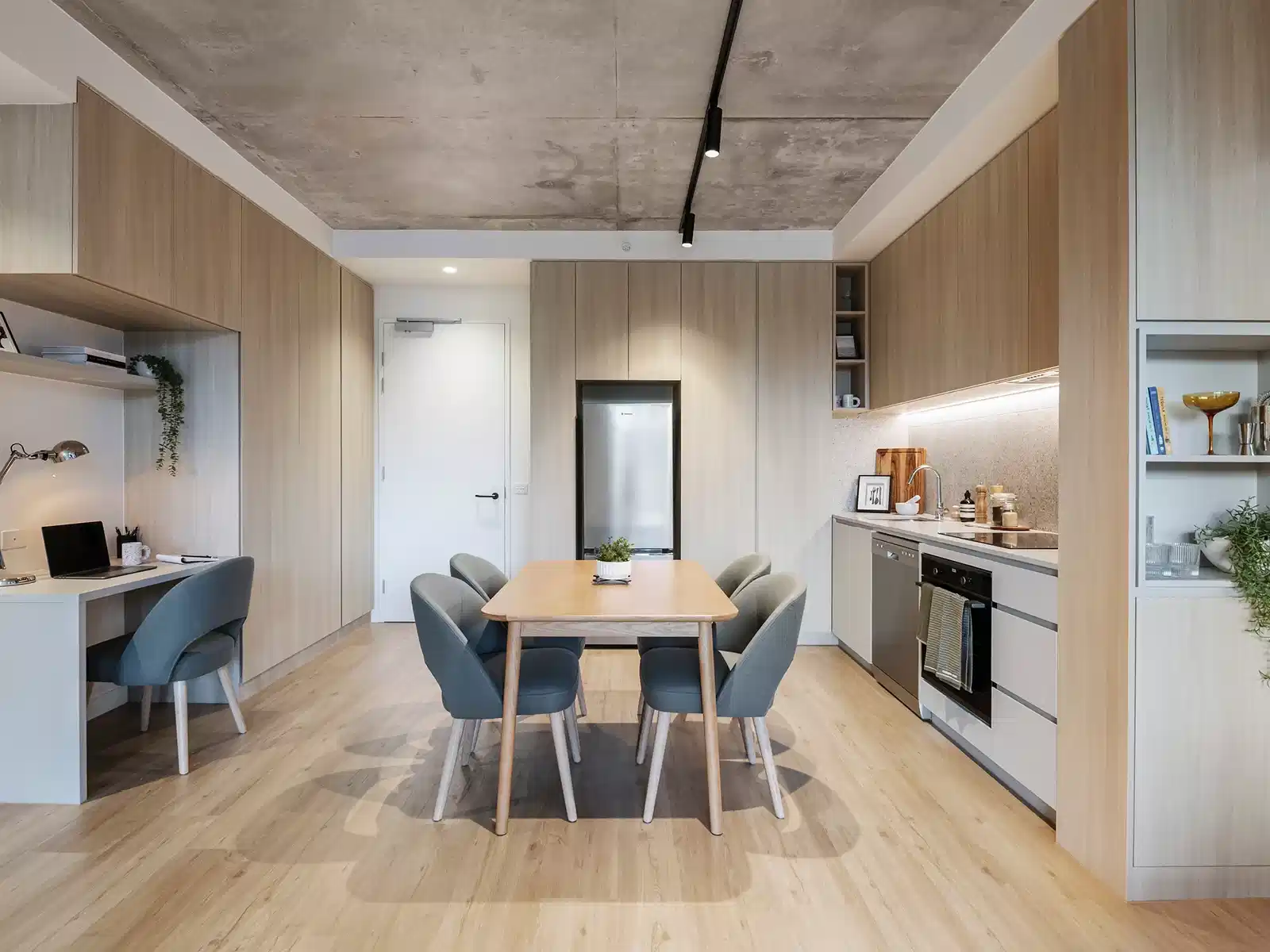 1 Bed 1 Bath - Kitchen