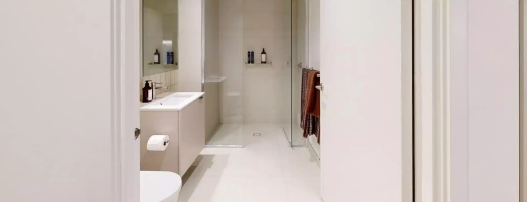 1 Bedroom Apartment - Bathroom