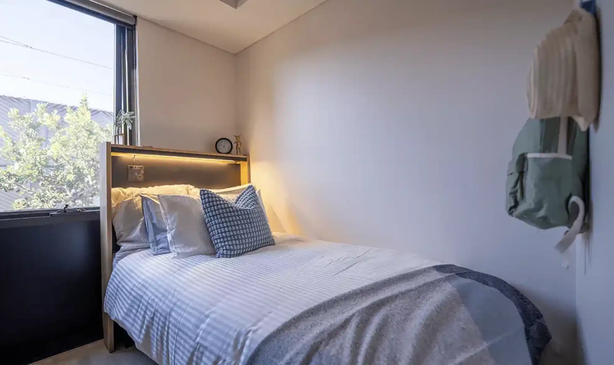 Cosy 2 Bed Apartment - Bedroom