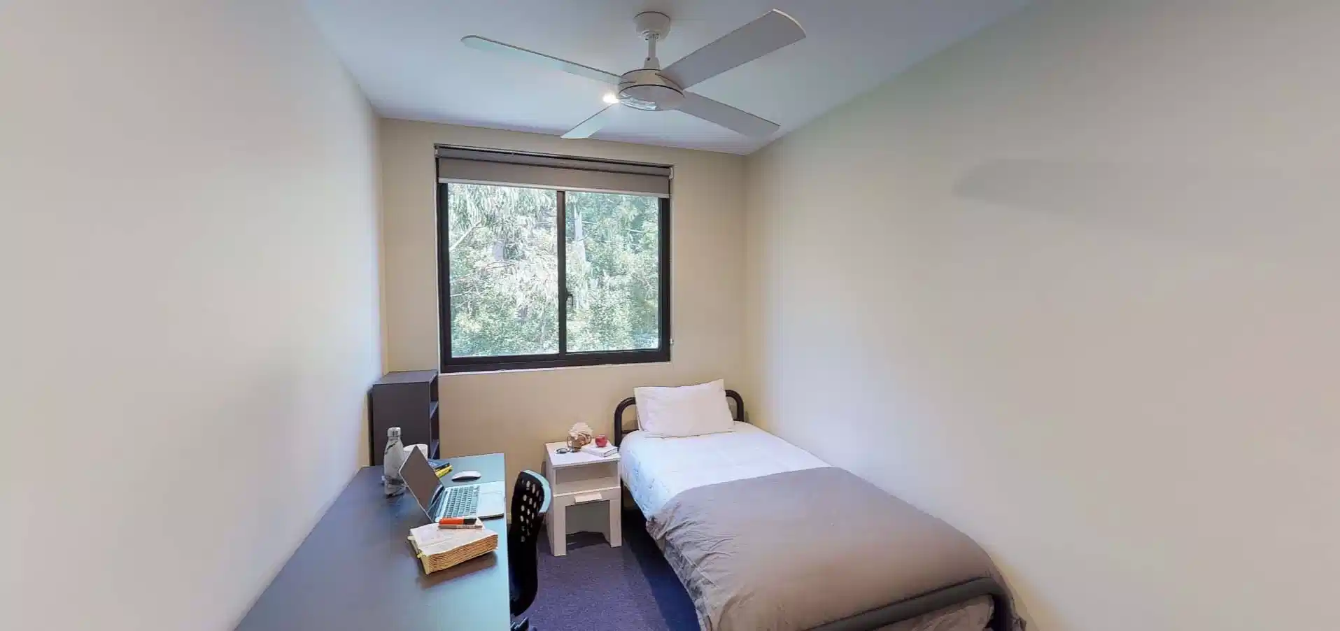 Single Bedroom in Five Bedroom Shared Apartment - Bedroom