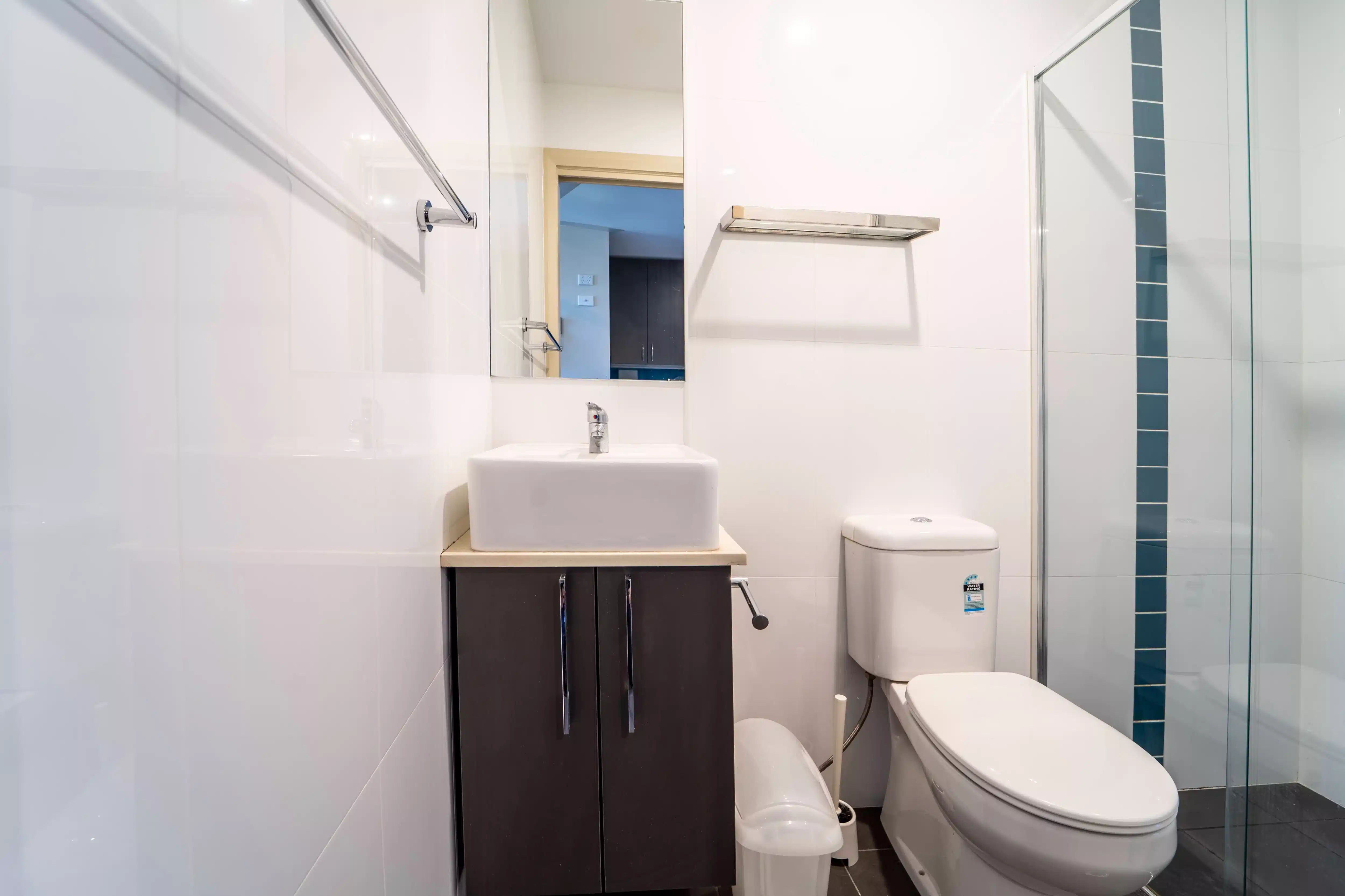 Premium Studio Apartment - Bathroom