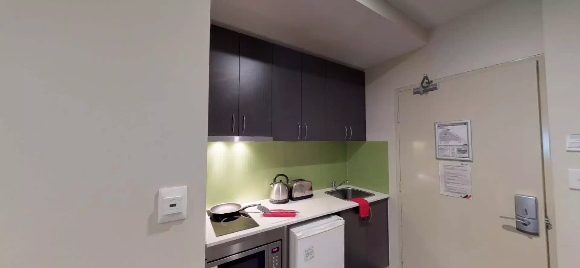 Standard Studio Apartment - Kitchen