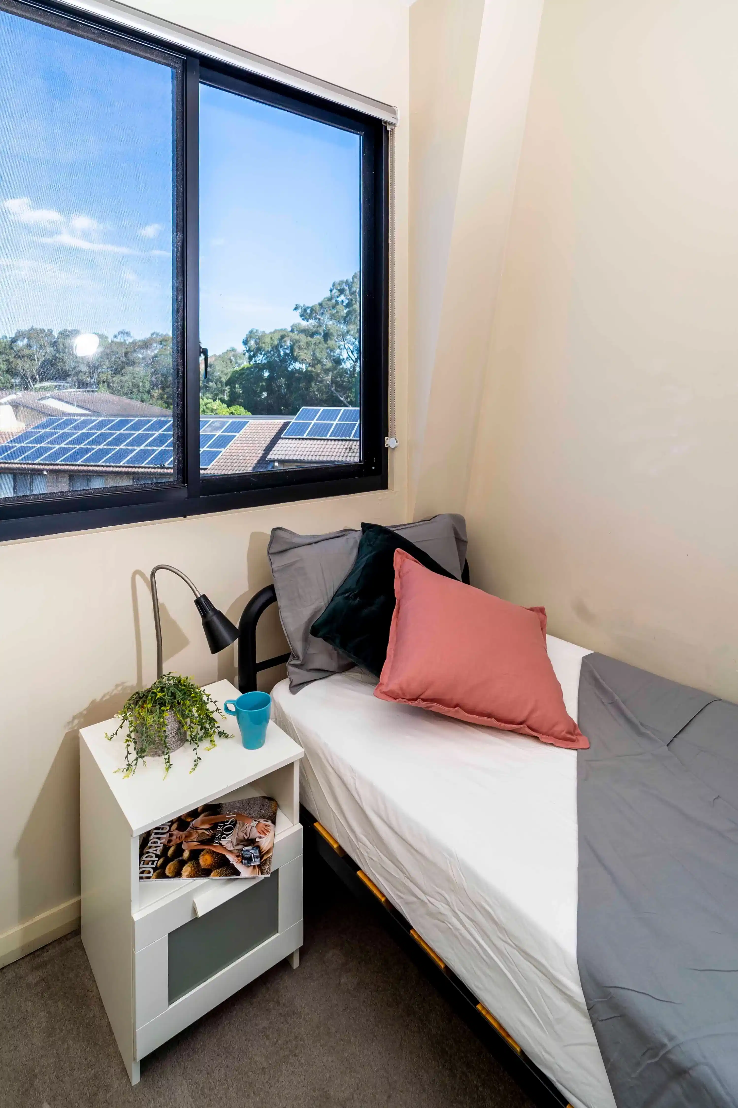 Premium Studio Apartment - Bedroom