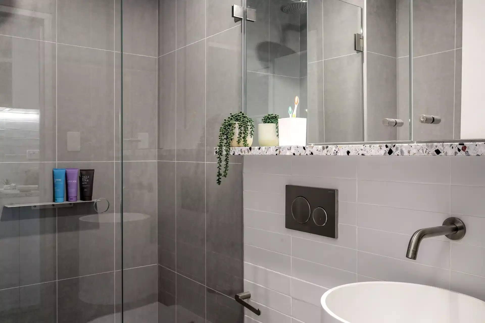 Studios Without Balcony - Bathroom