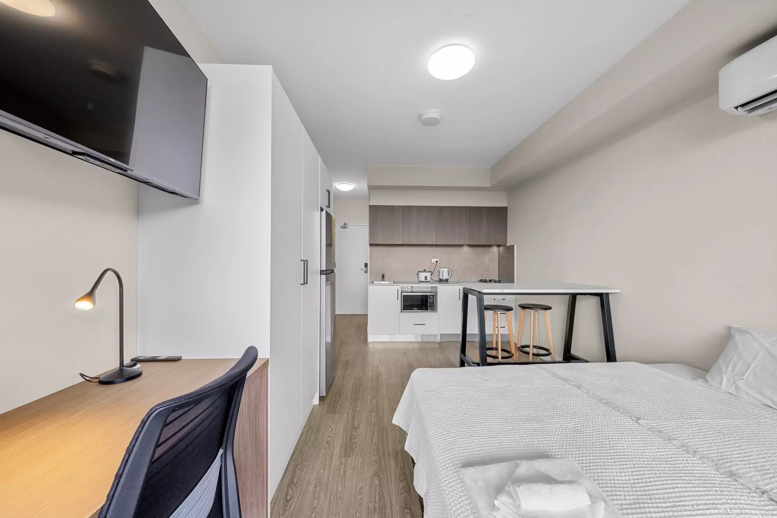 Superior Single Studio - Bedroom