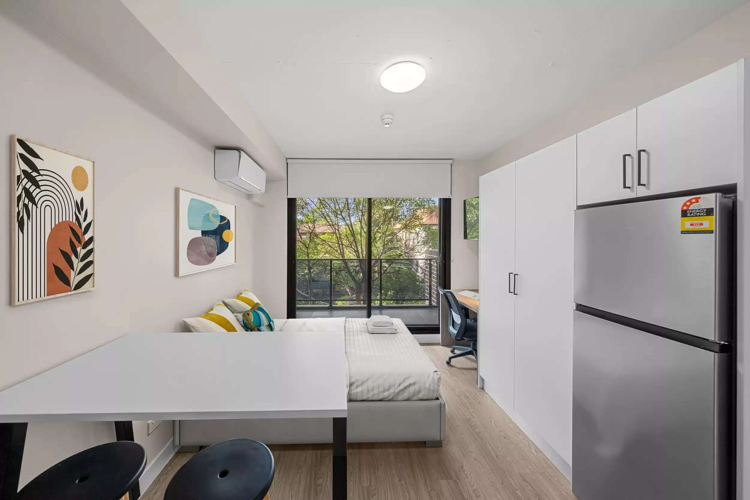 Superior Single Studio - Bedroom