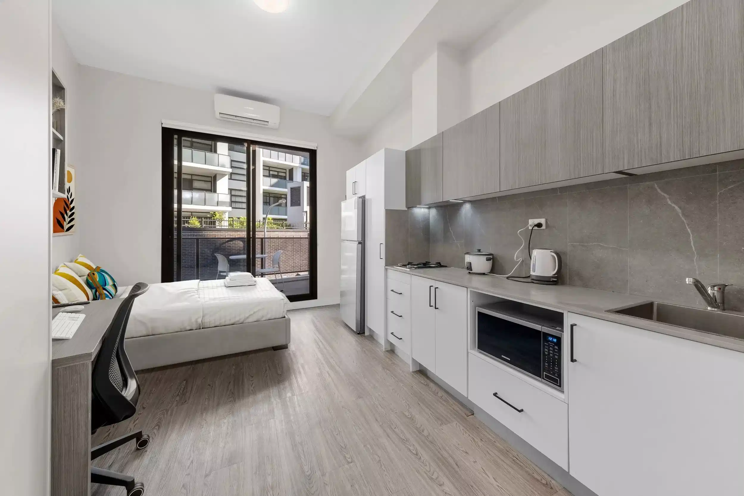 Deluxe Single Studio - Kitchen