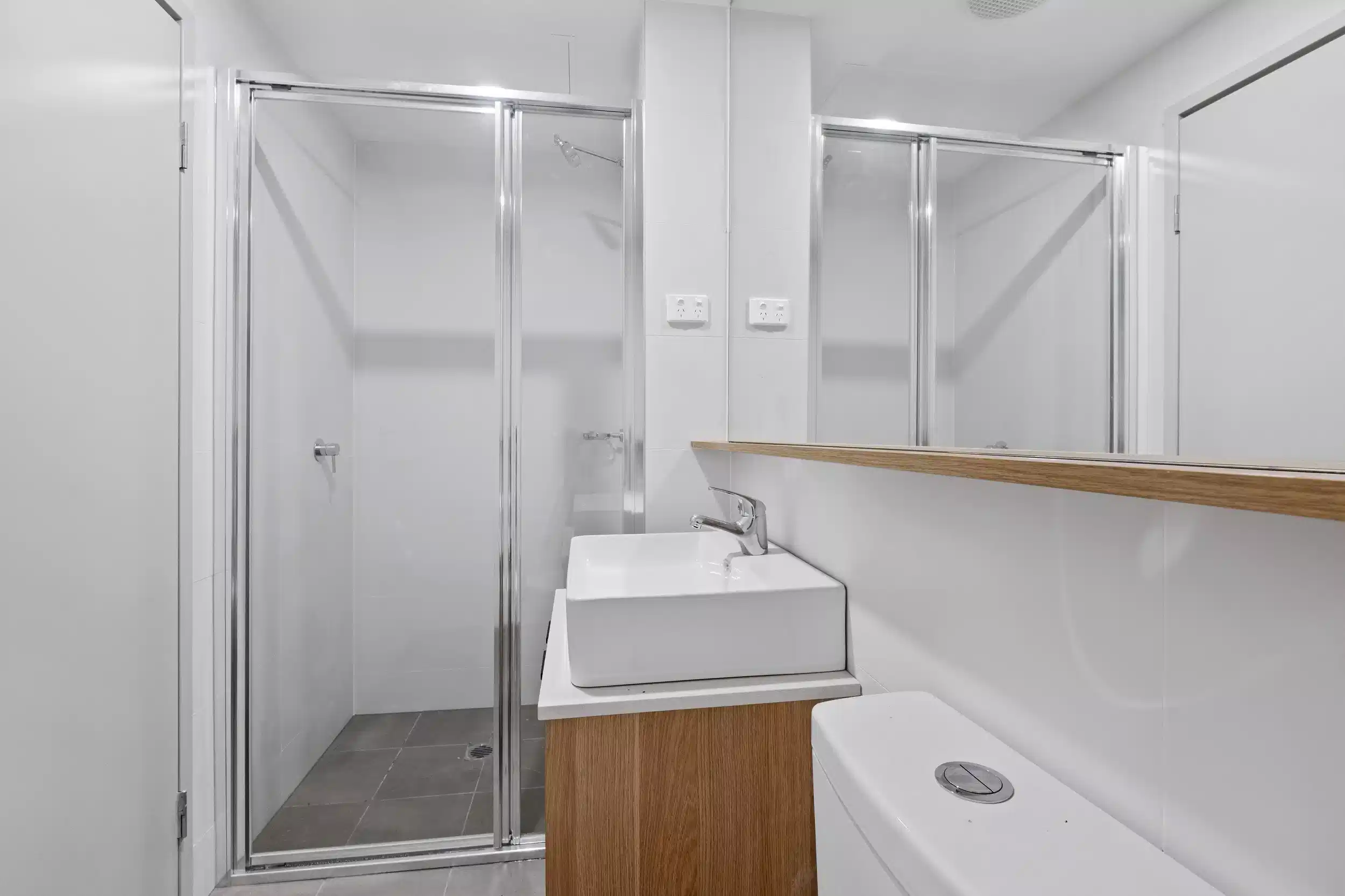 Deluxe Single Studio - Bathroom