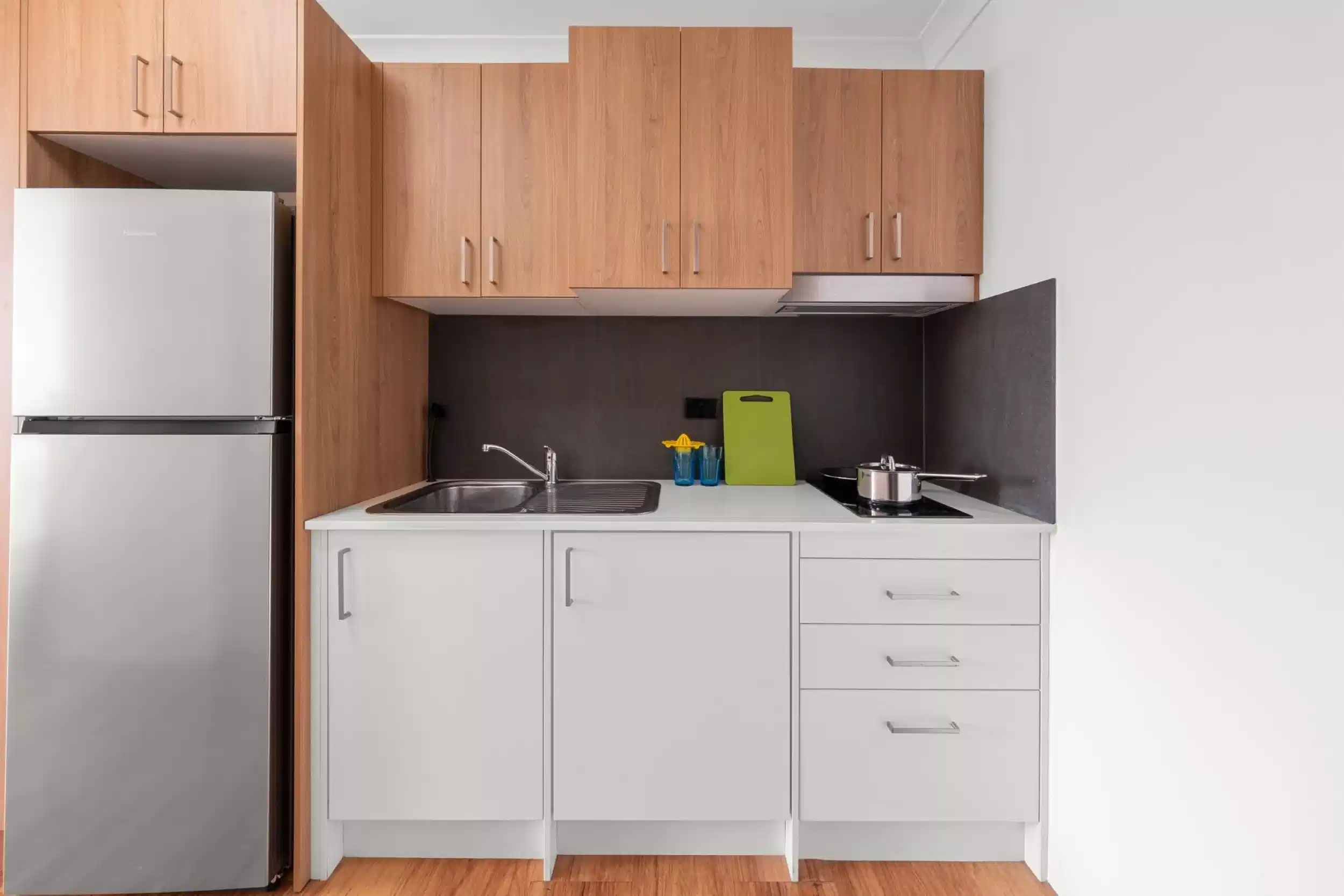 Deluxe Single Balcony Studio - Kitchen