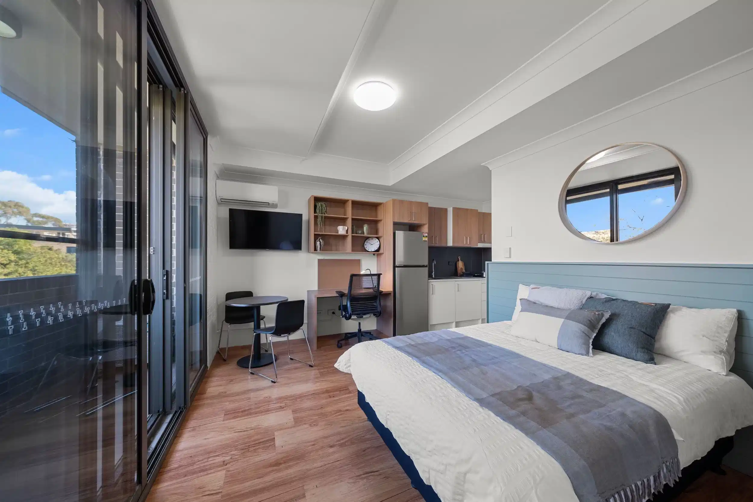Superior Single II Studio - Bedroom