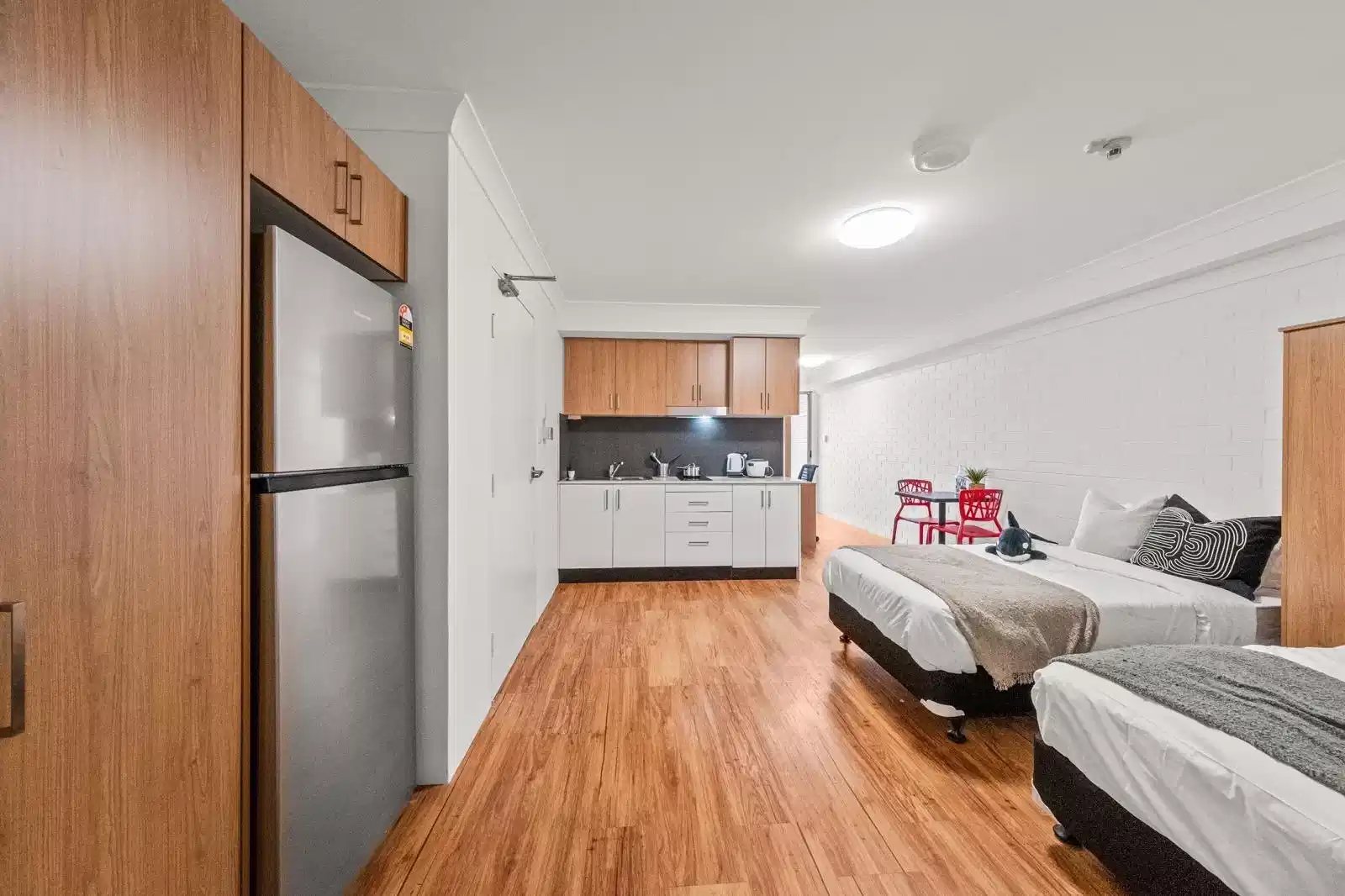 Deluxe Twin Share Studio - Bedroom