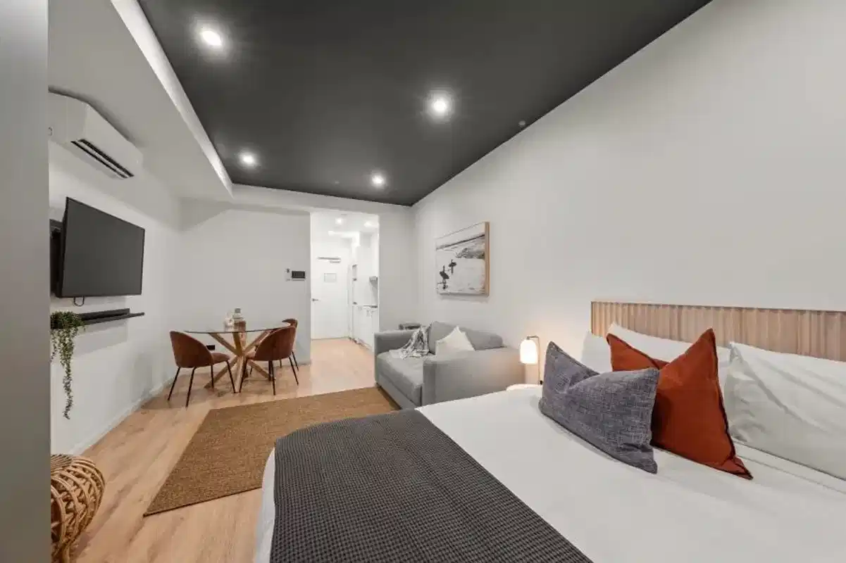Premium Single Studio - Bedroom