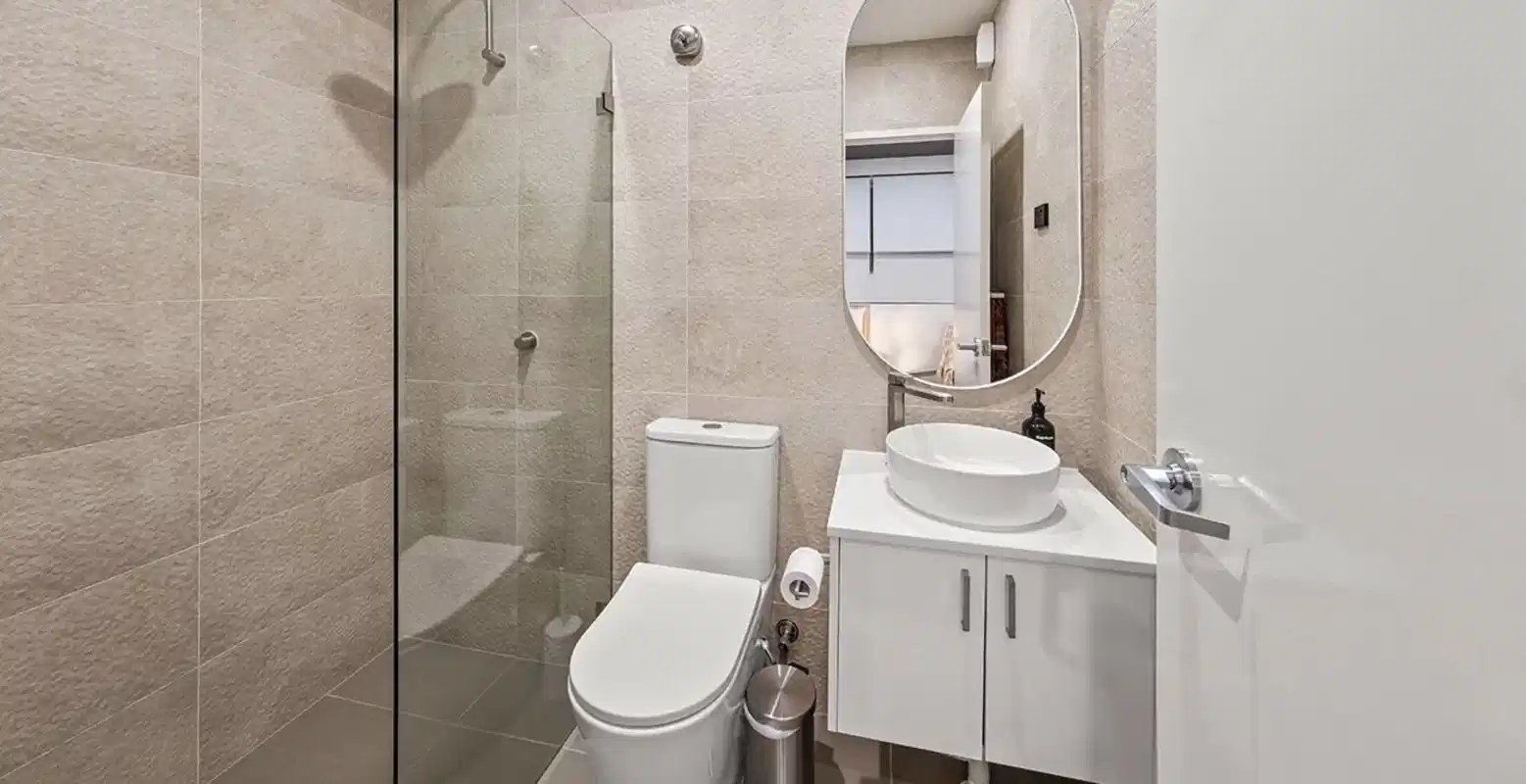 Premium Single Studio - Bathroom