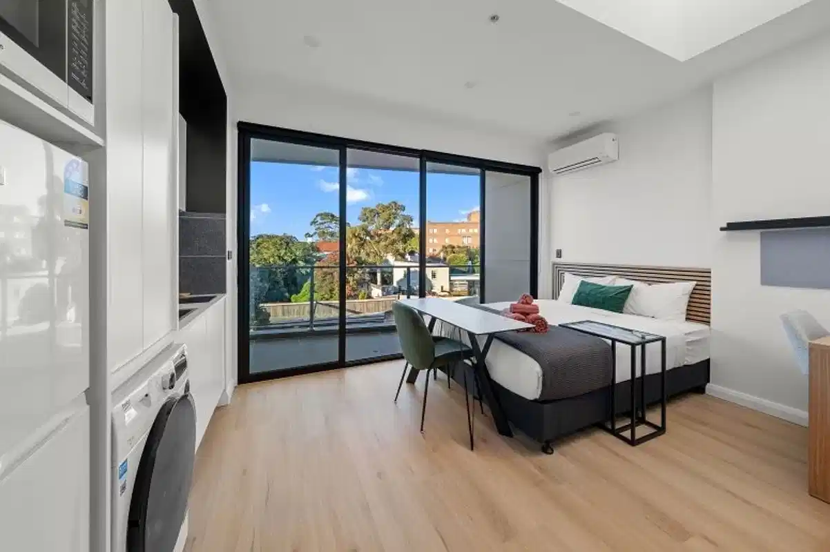 Superior Single Studio - Bedroom
