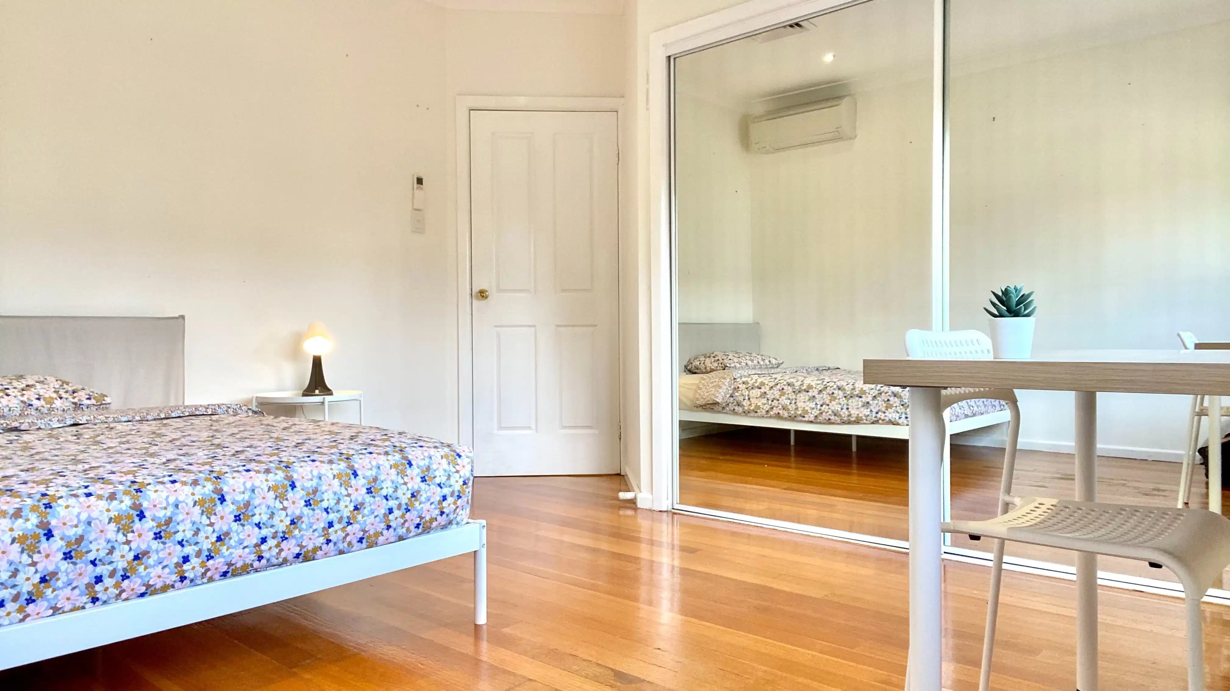 Room 7 - Bedroom