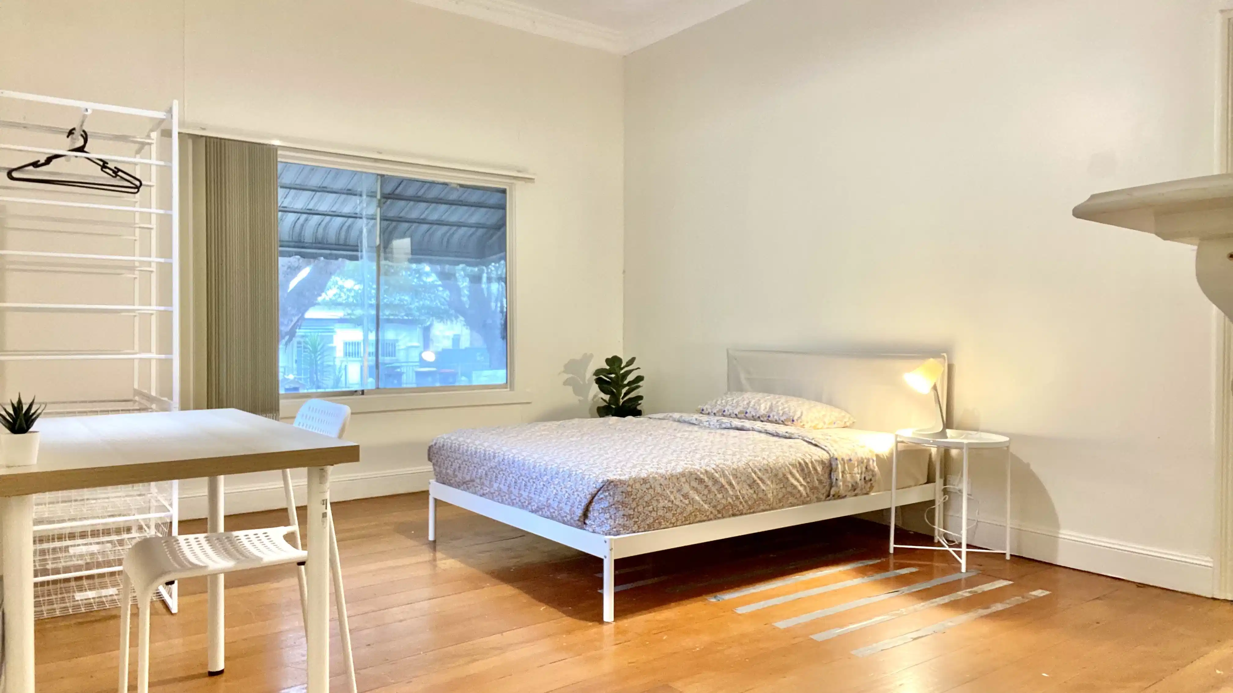 Room 4  - Bedroom
