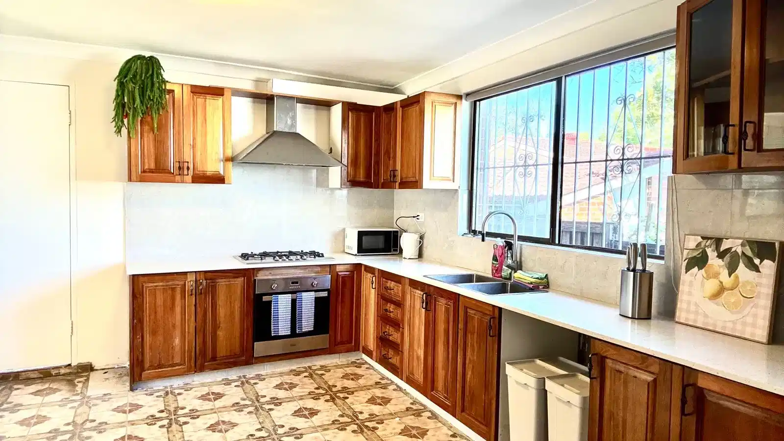 Room 2 - Kitchen