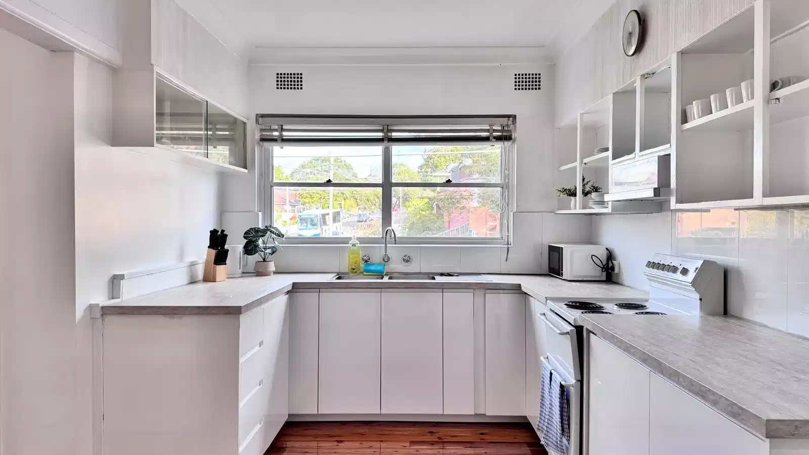 Room 2  - Kitchen