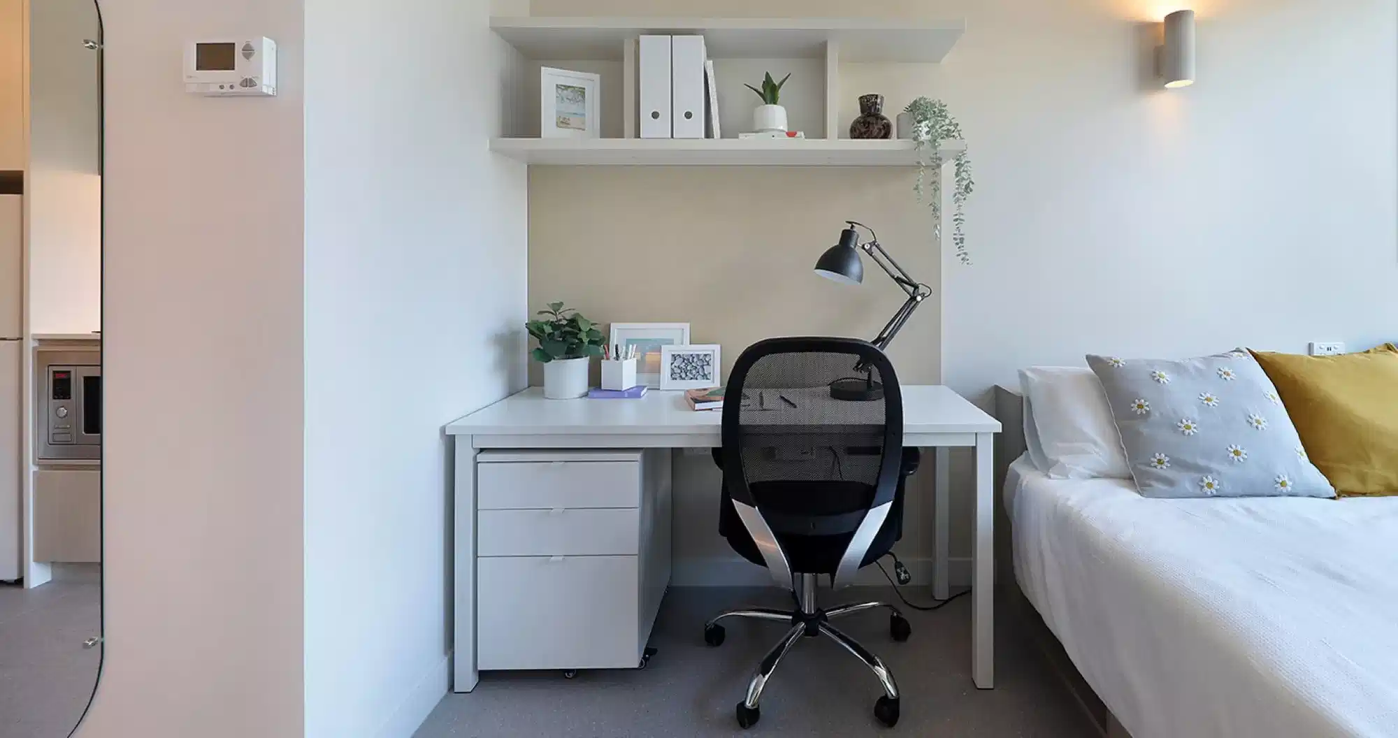 Standard Studio Apartment - Bedroom
