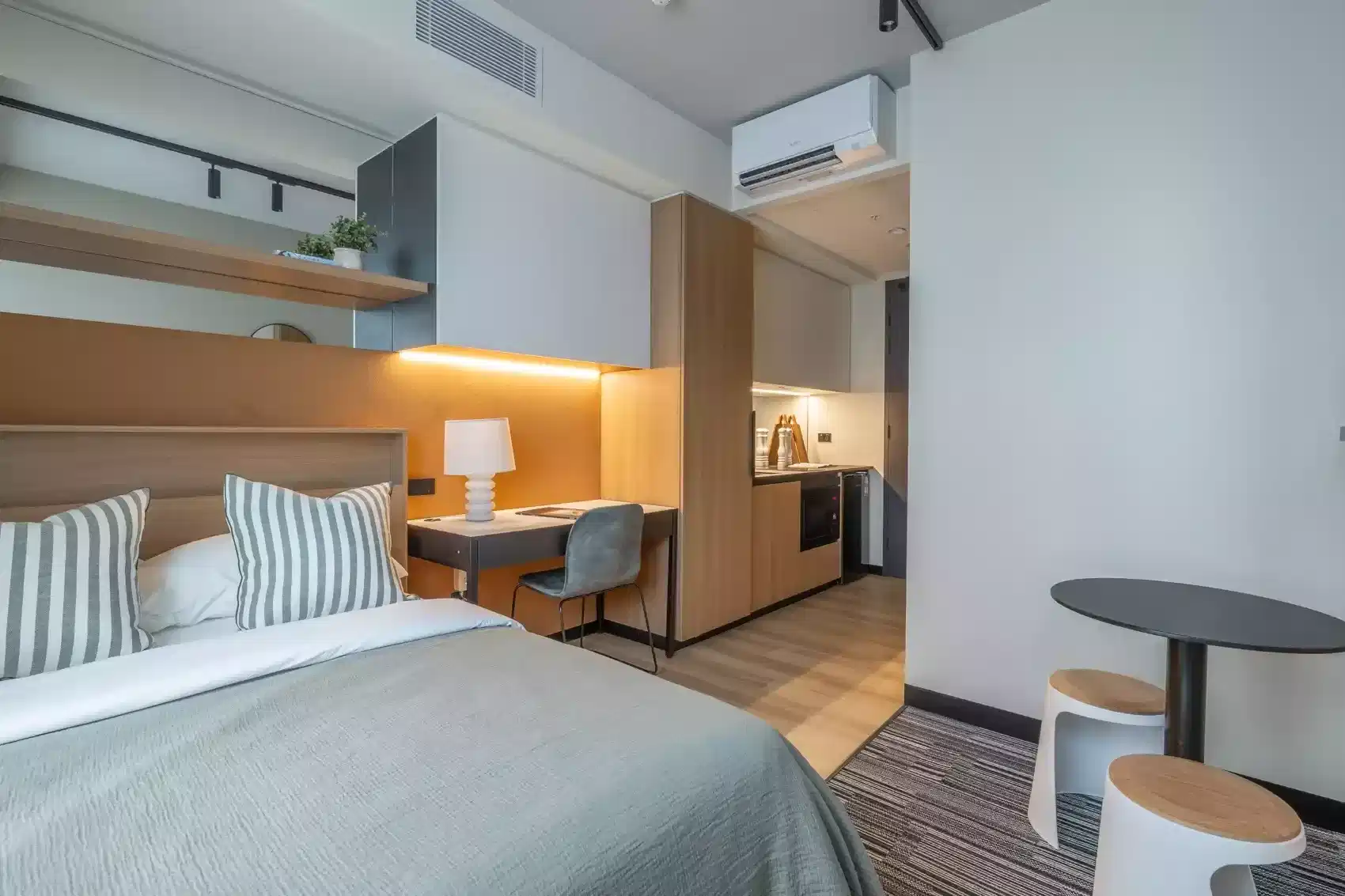 Signature Studio Flex - Bedroom
