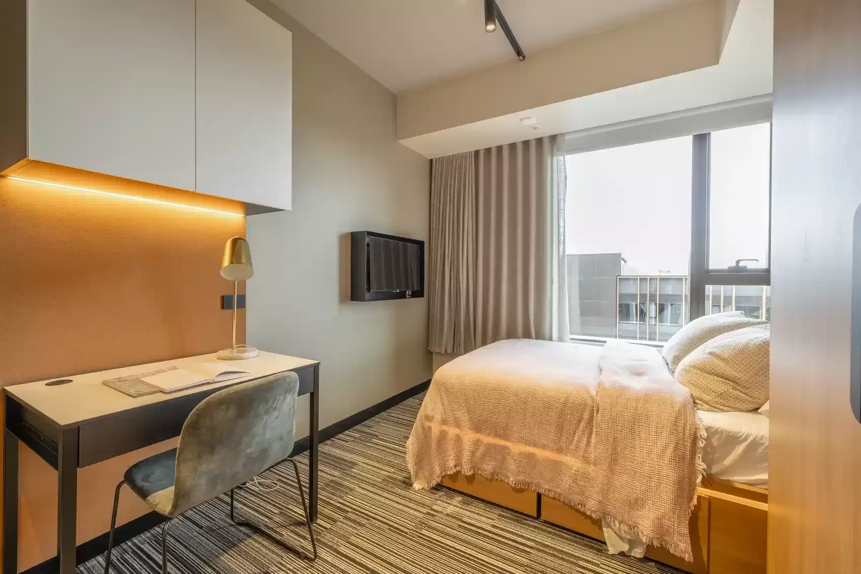 Aspect Studio E - Bedroom