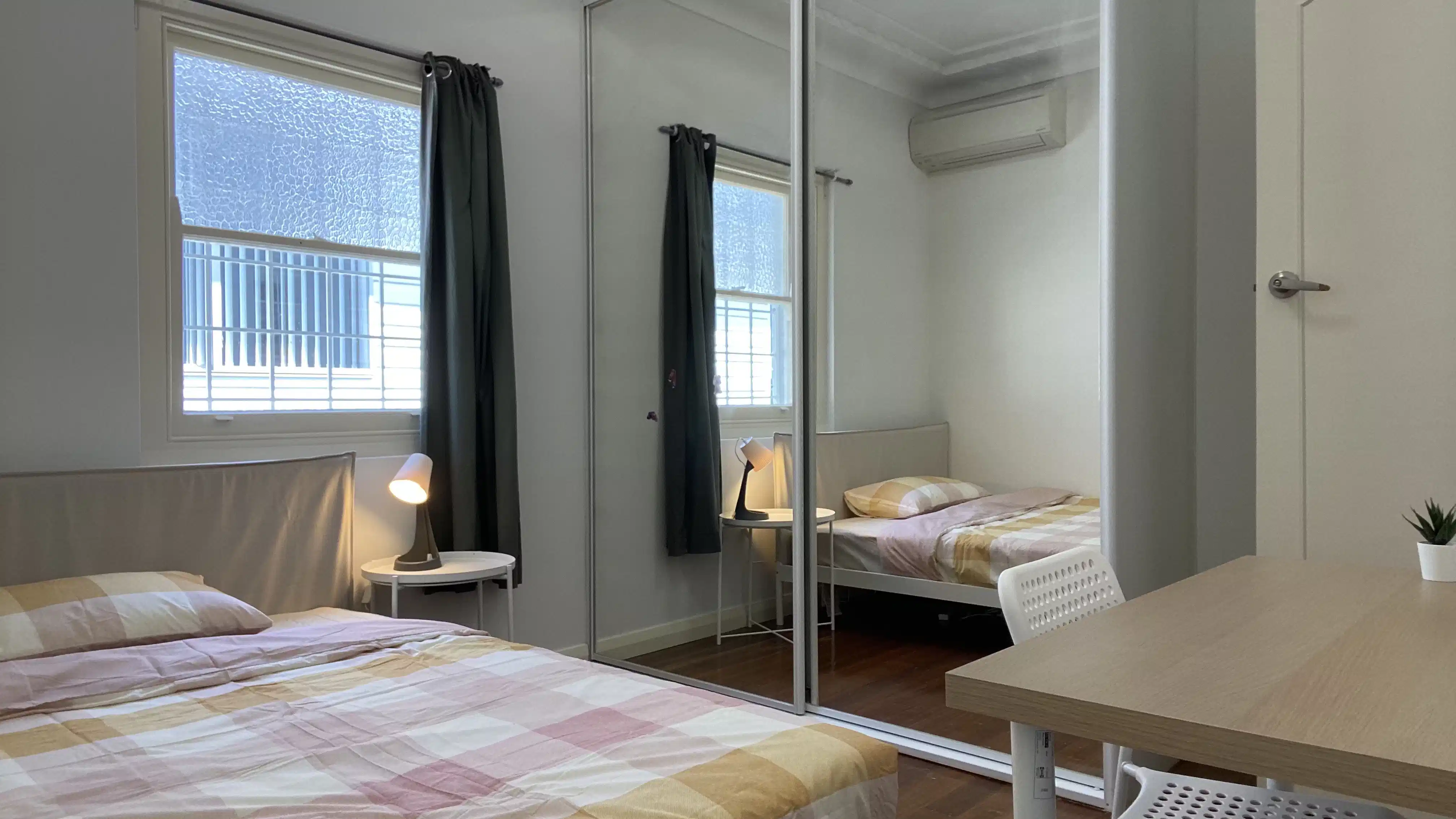 Room 6 - Bedroom