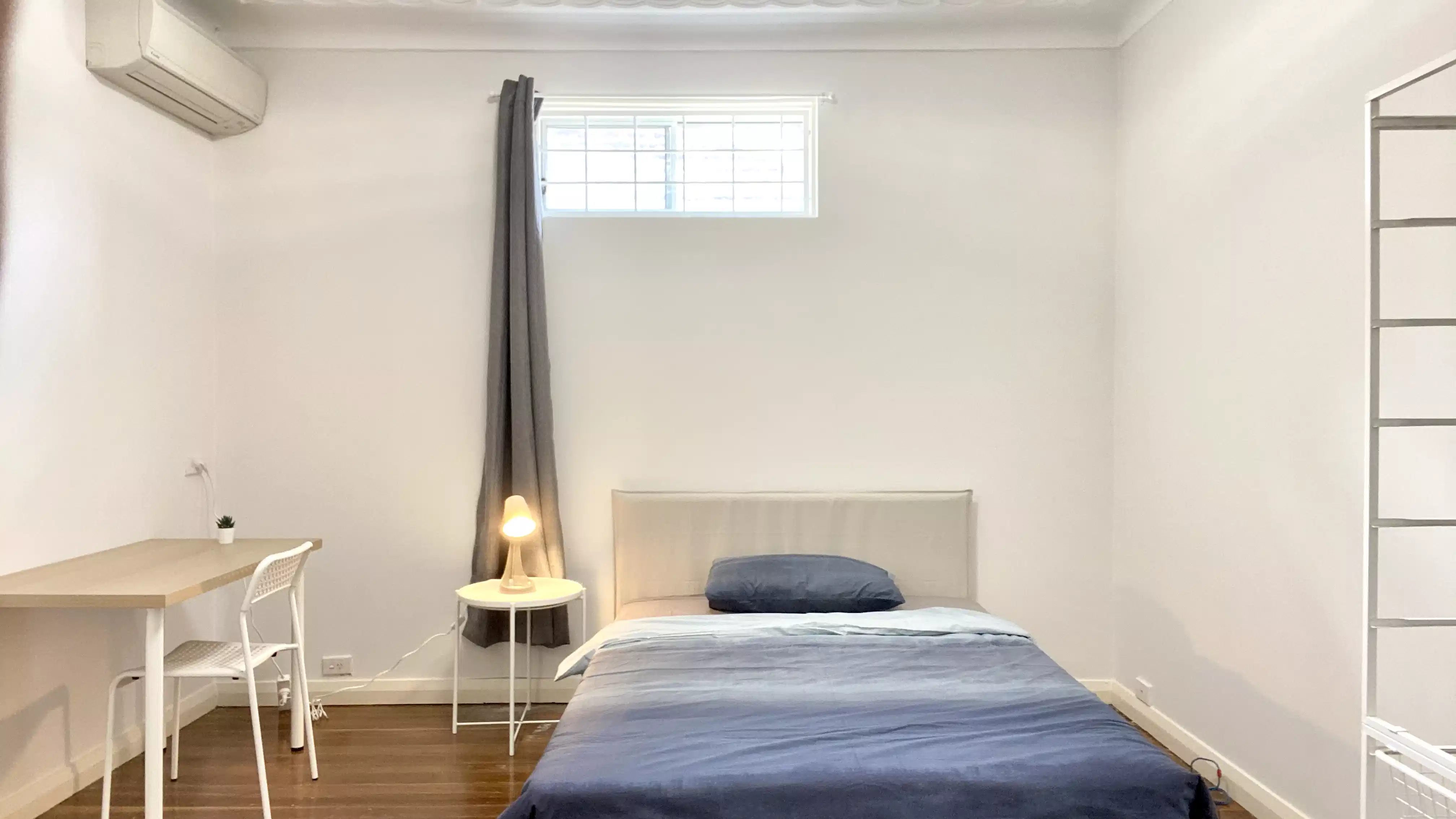Room 6 - Bedroom
